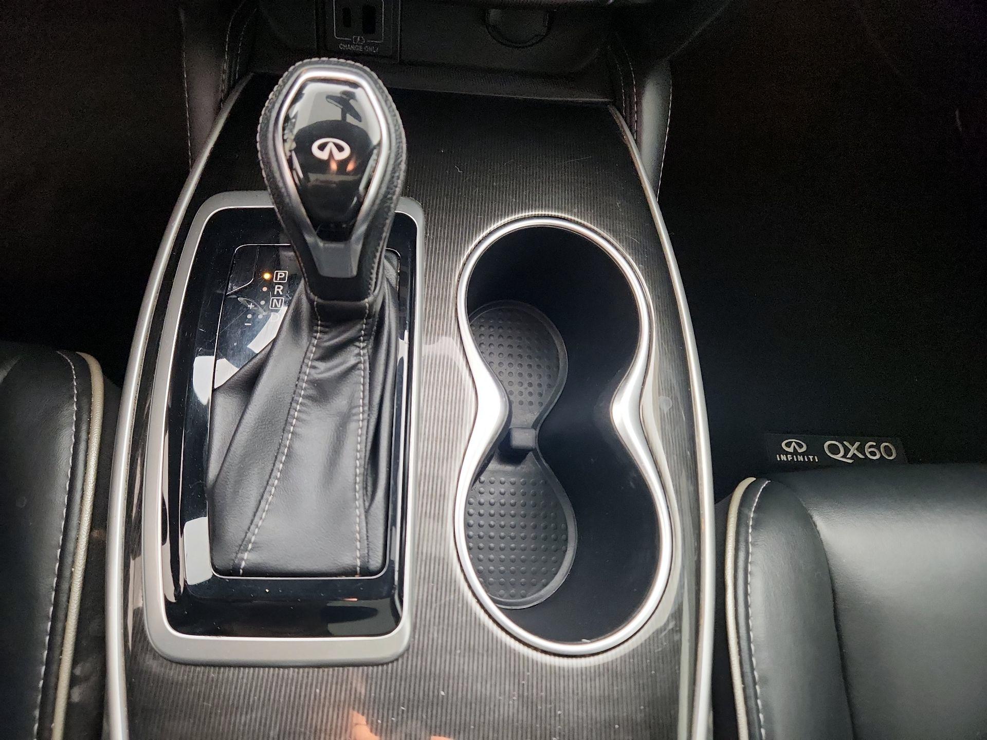 Thumbnail: 2020 INFINITI QX60 - 18