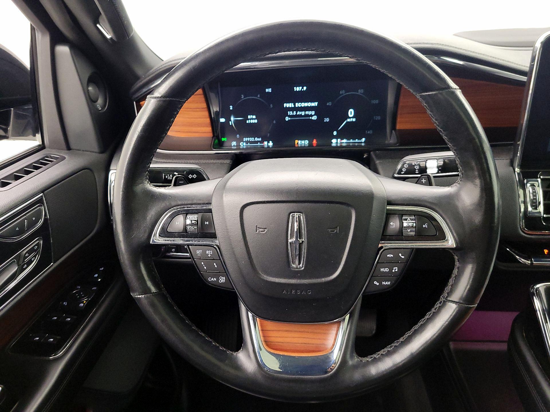 Thumbnail: 2019 Lincoln Navigator - 10