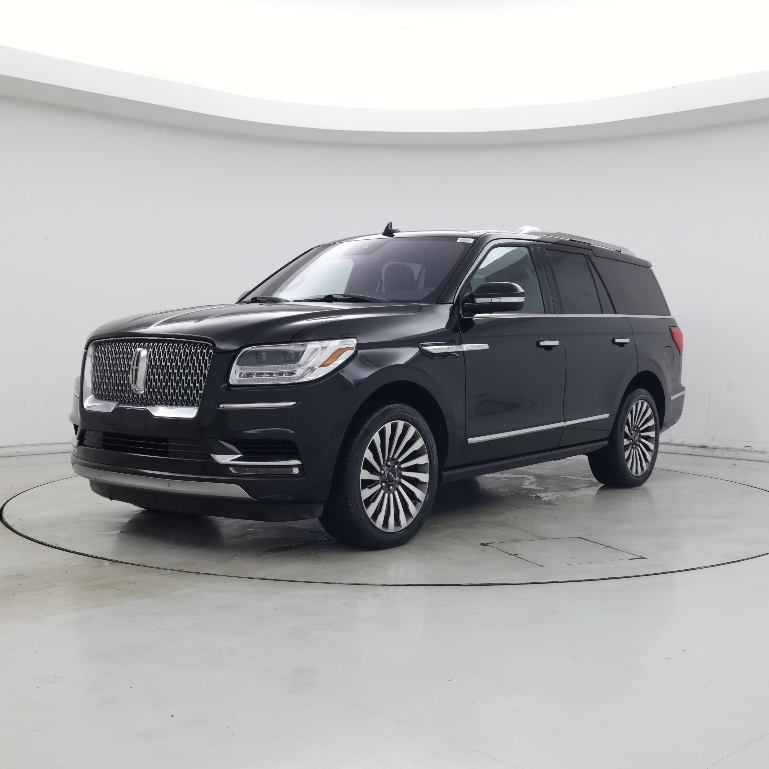 Thumbnail: 2019 Lincoln Navigator - 4