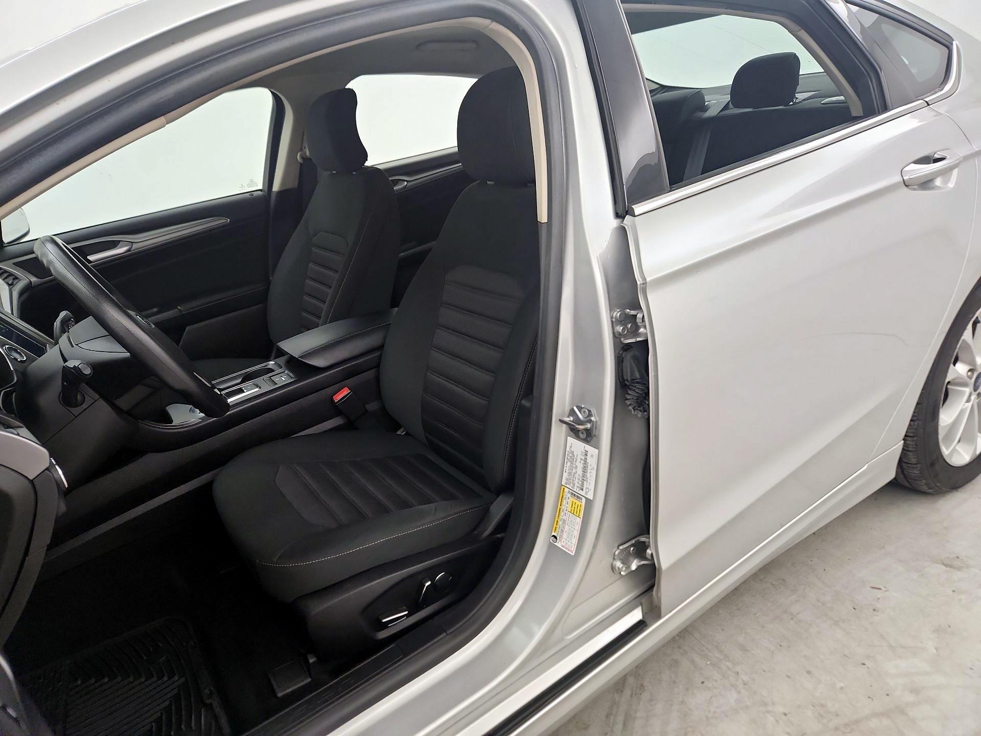 Thumbnail: 2019 Ford Fusion - 11