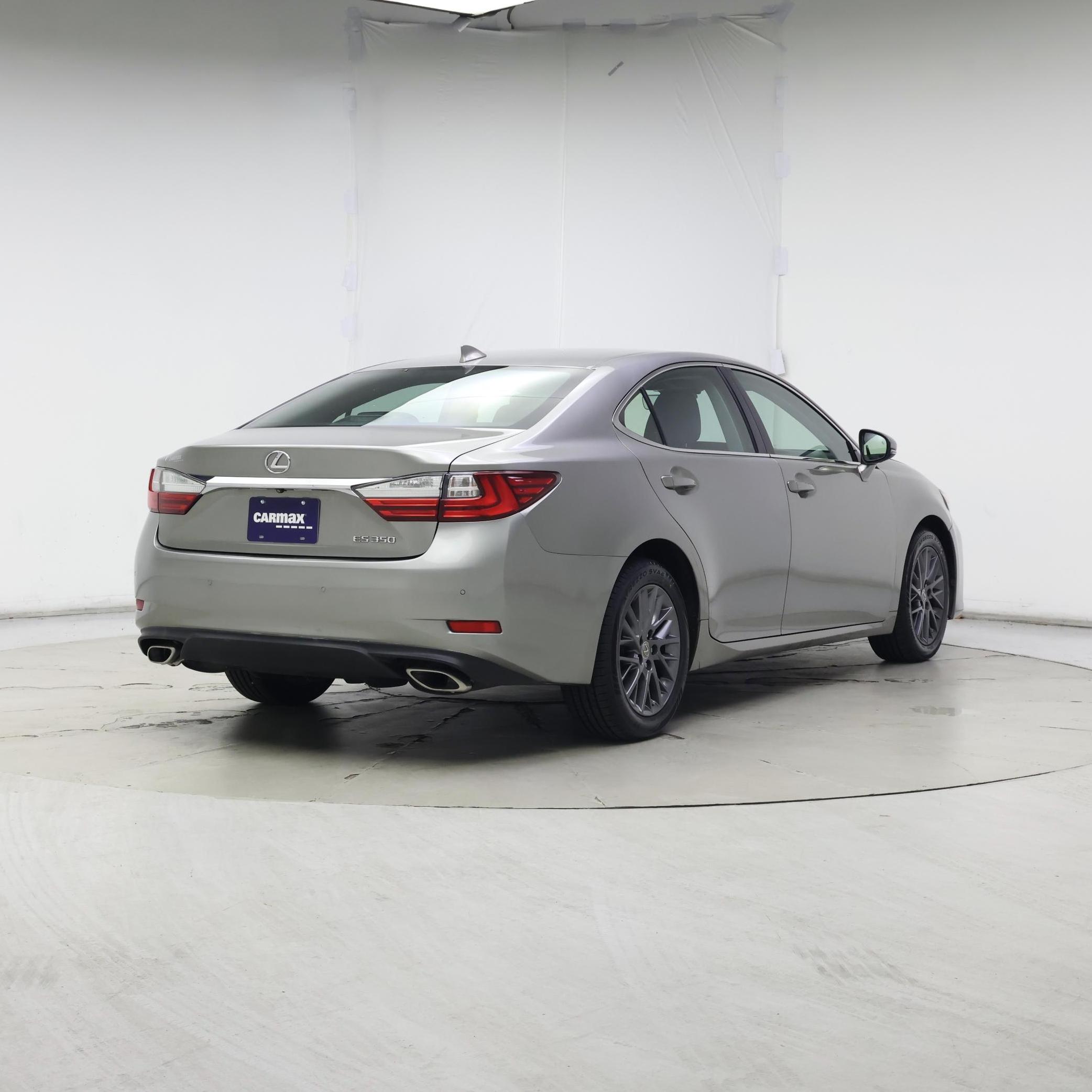 Thumbnail: 2018 Lexus ES - 8