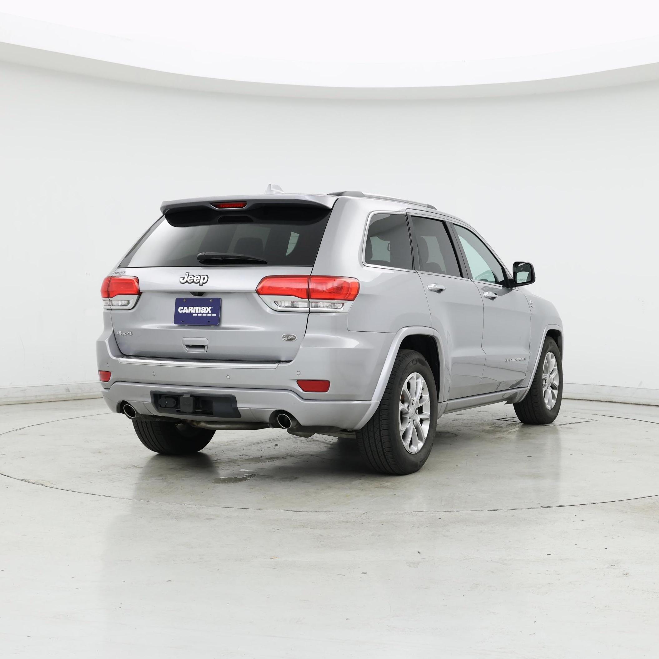 Thumbnail: 2015 Jeep Grand Cherokee - 8