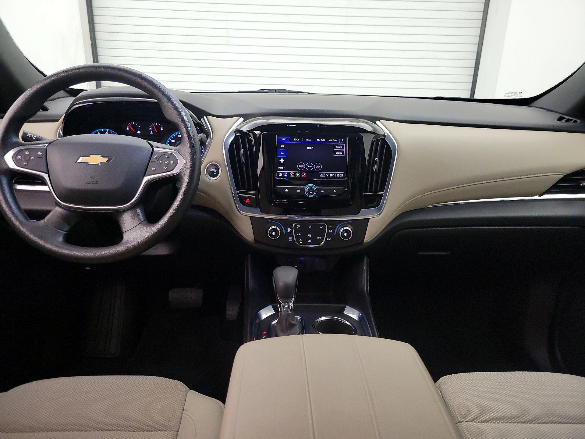 Thumbnail: 2023 Chevrolet Traverse - 9