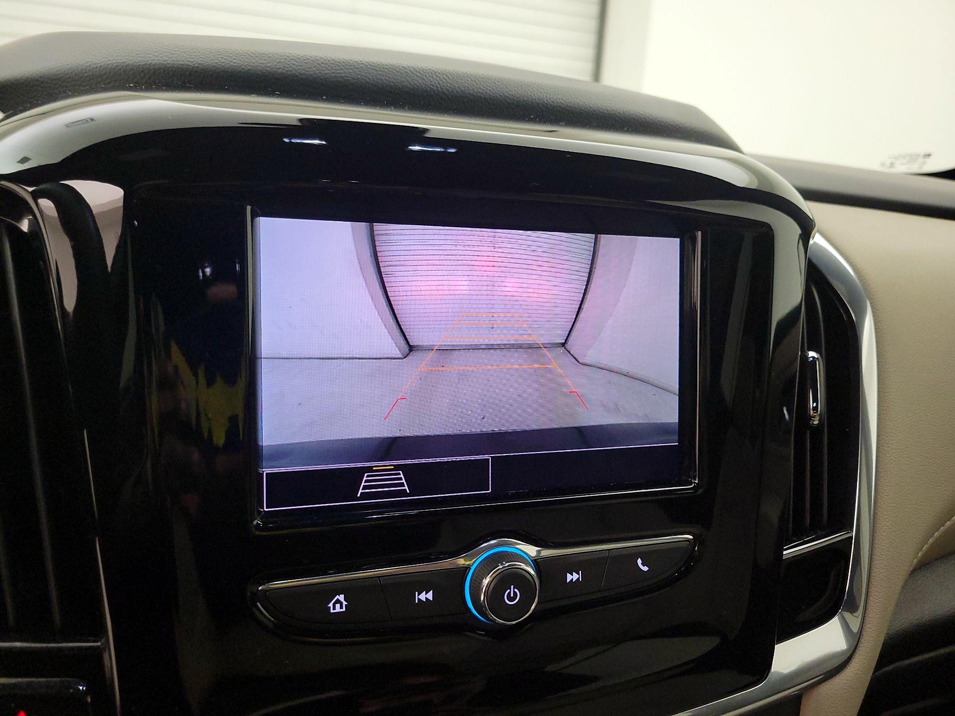 Thumbnail: 2023 Chevrolet Traverse - 14