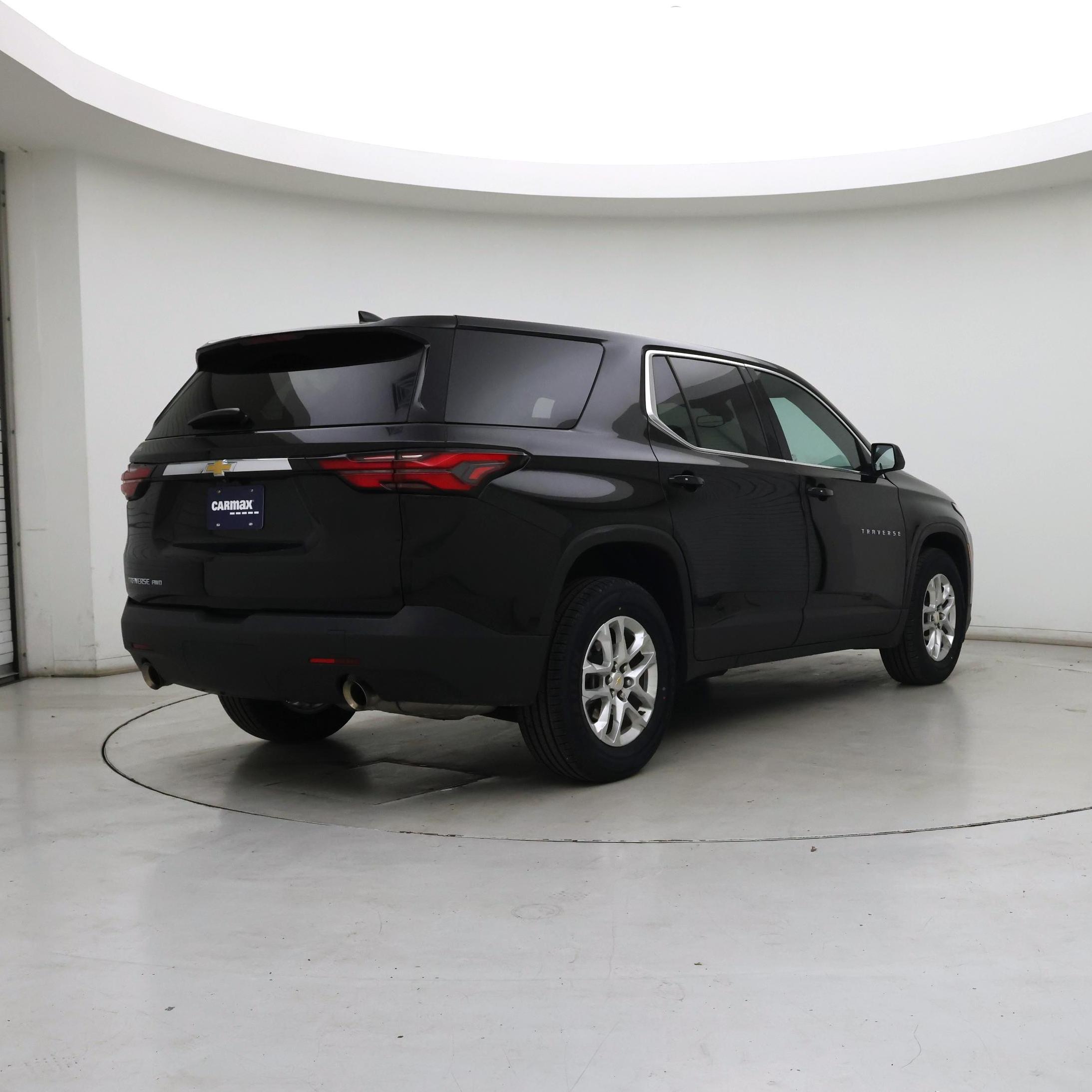 Thumbnail: 2023 Chevrolet Traverse - 8