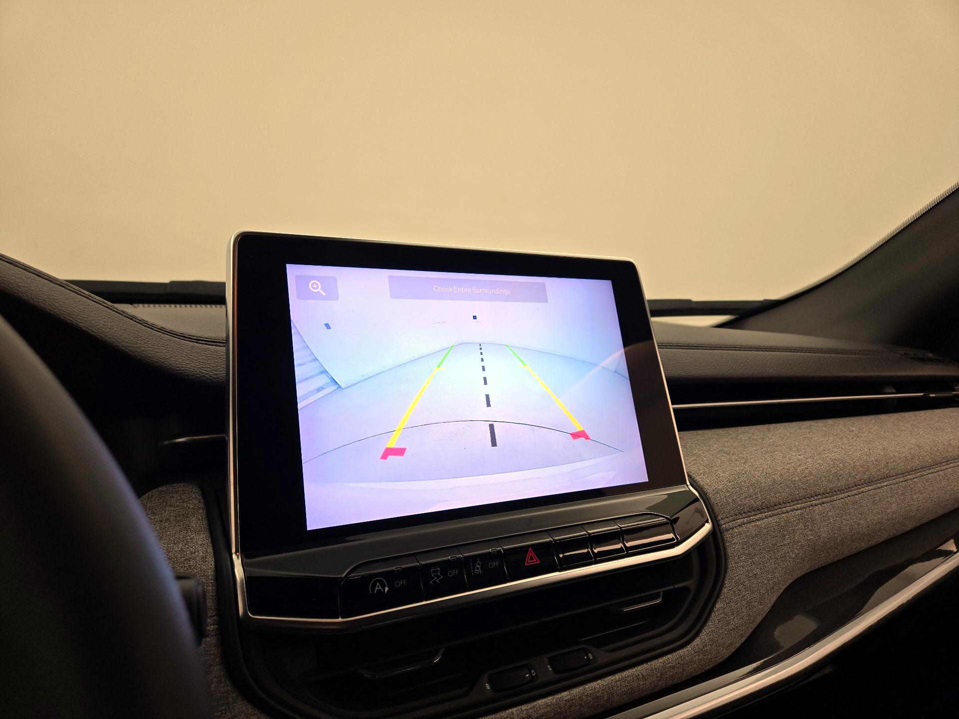 Thumbnail: 2023 Jeep Compass - 14