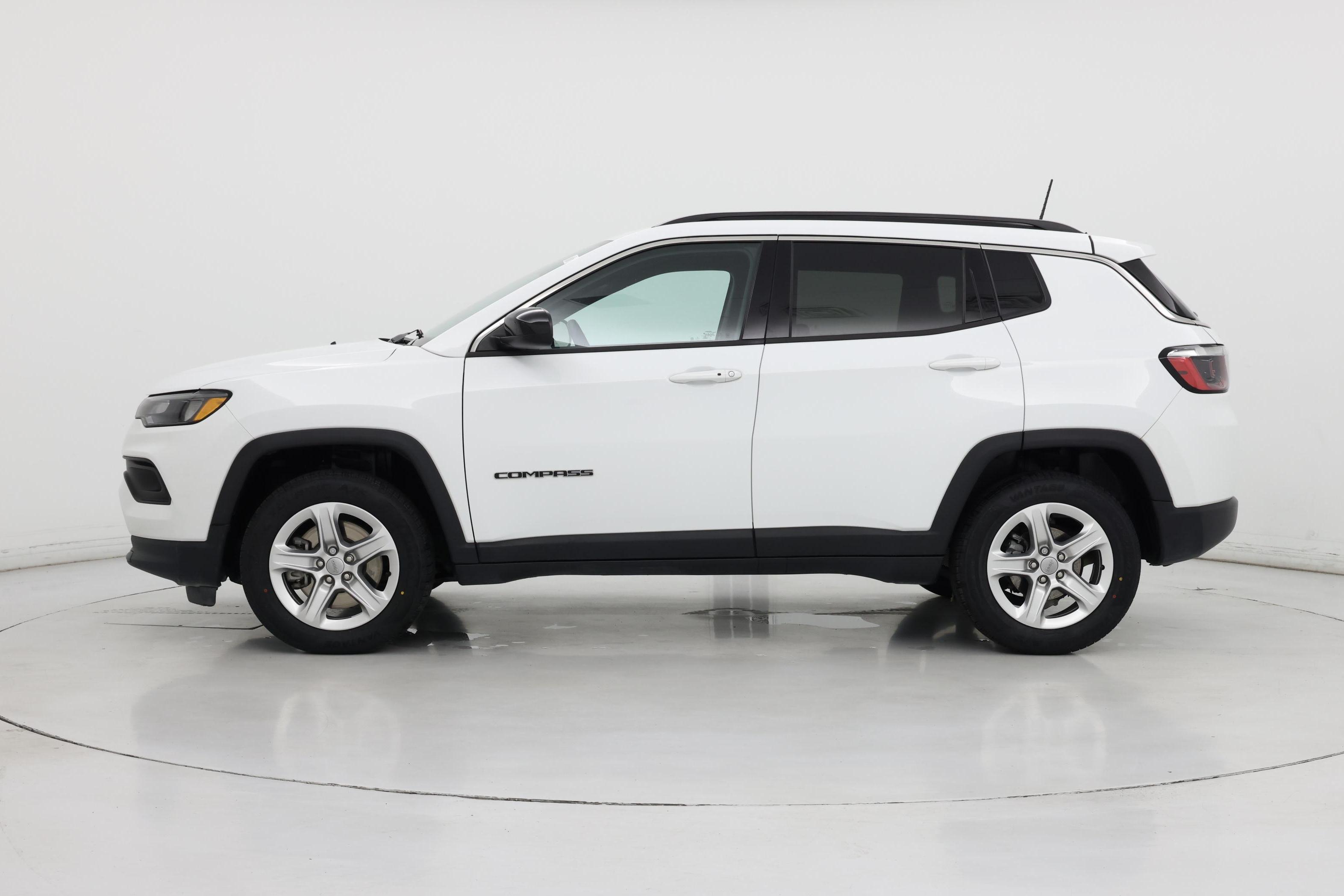 Thumbnail: 2023 Jeep Compass - 3