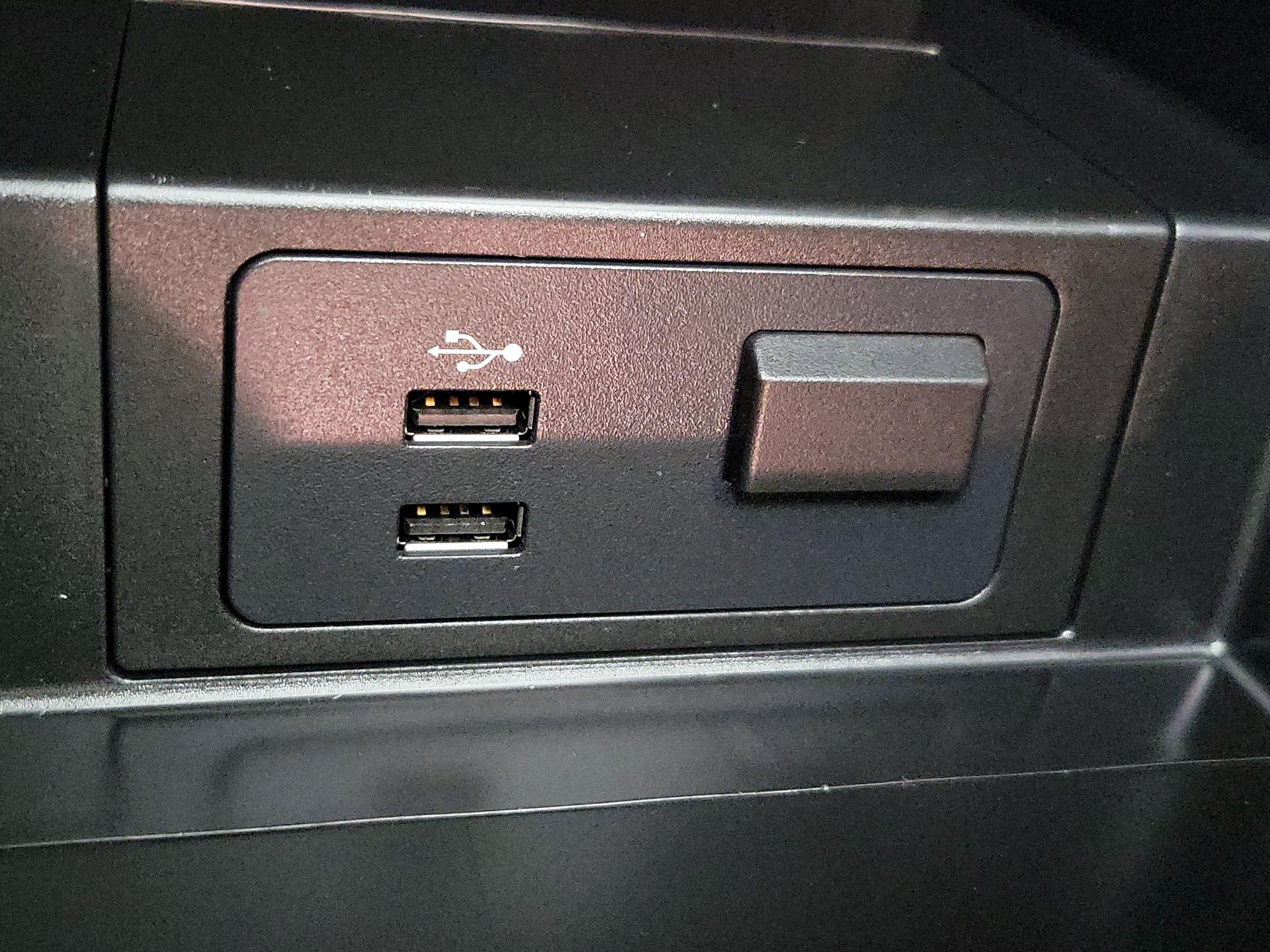 Thumbnail: 2023 Mazda CX-9 - 18