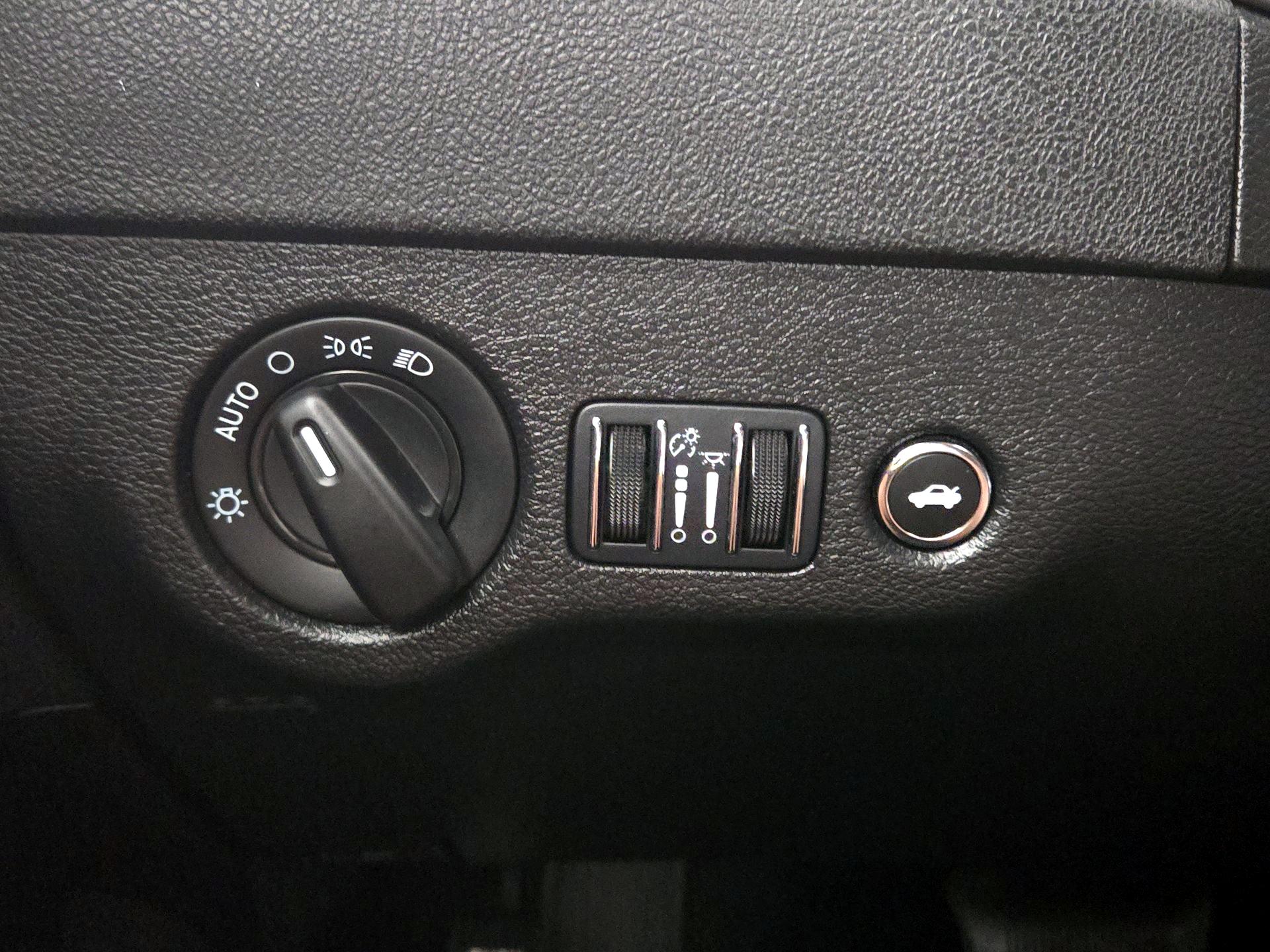 Thumbnail: 2023 Dodge Charger - 13