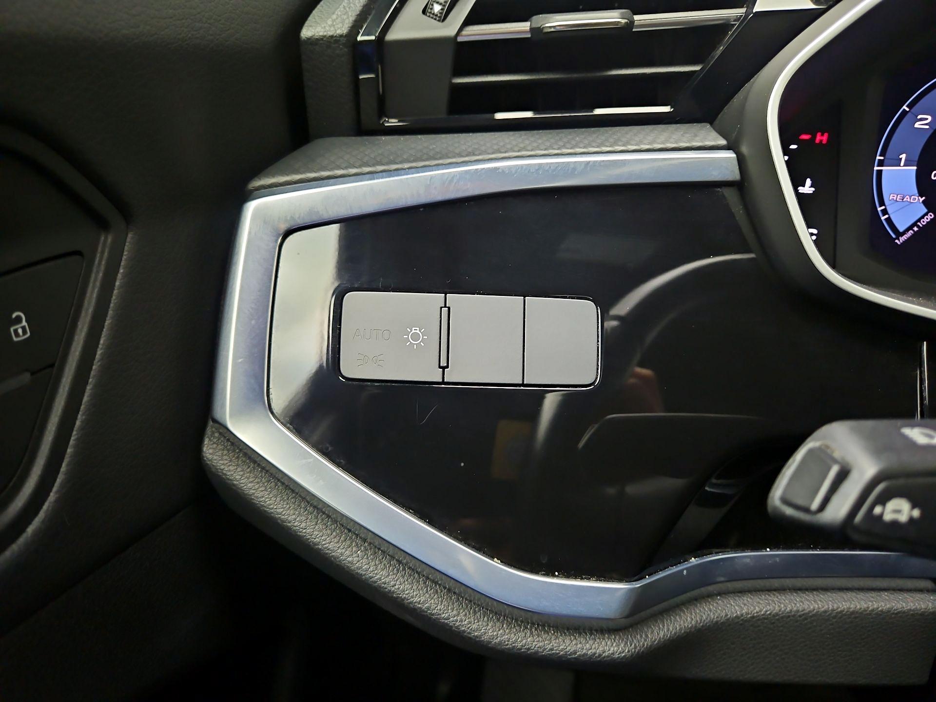 Thumbnail: 2022 Audi Q3 - 13