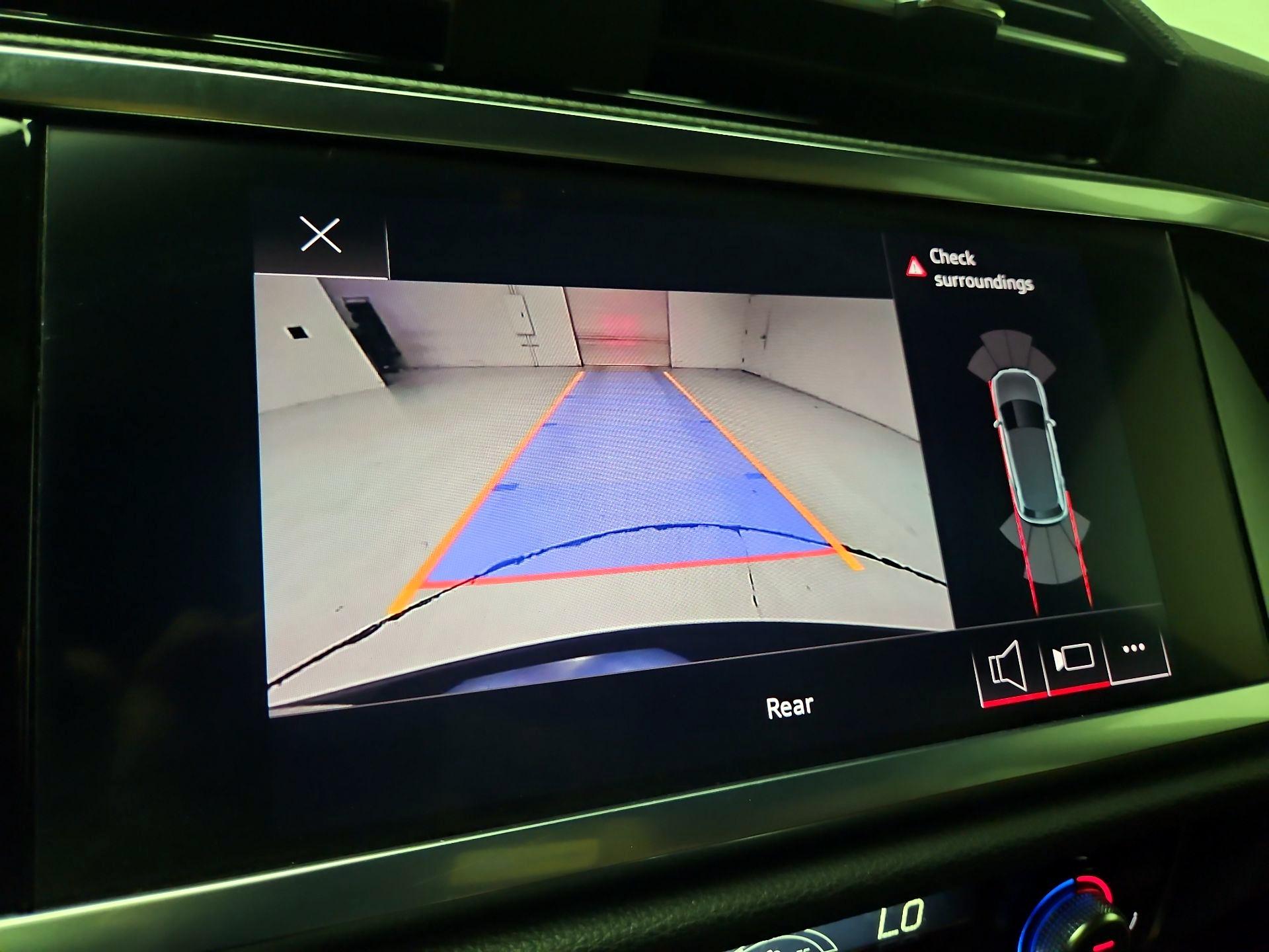 Thumbnail: 2022 Audi Q3 - 14