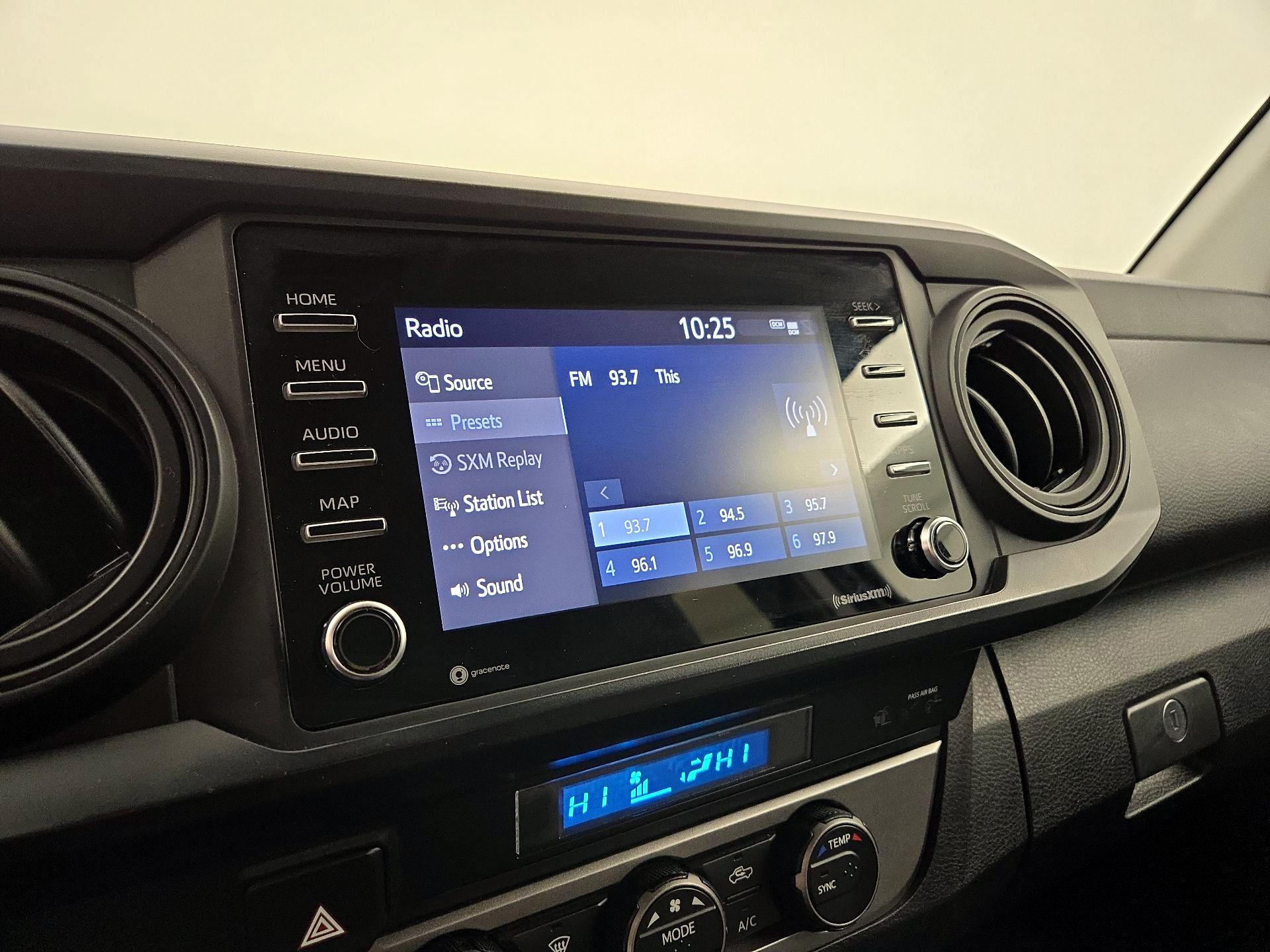 Thumbnail: 2023 Toyota Tacoma - 15