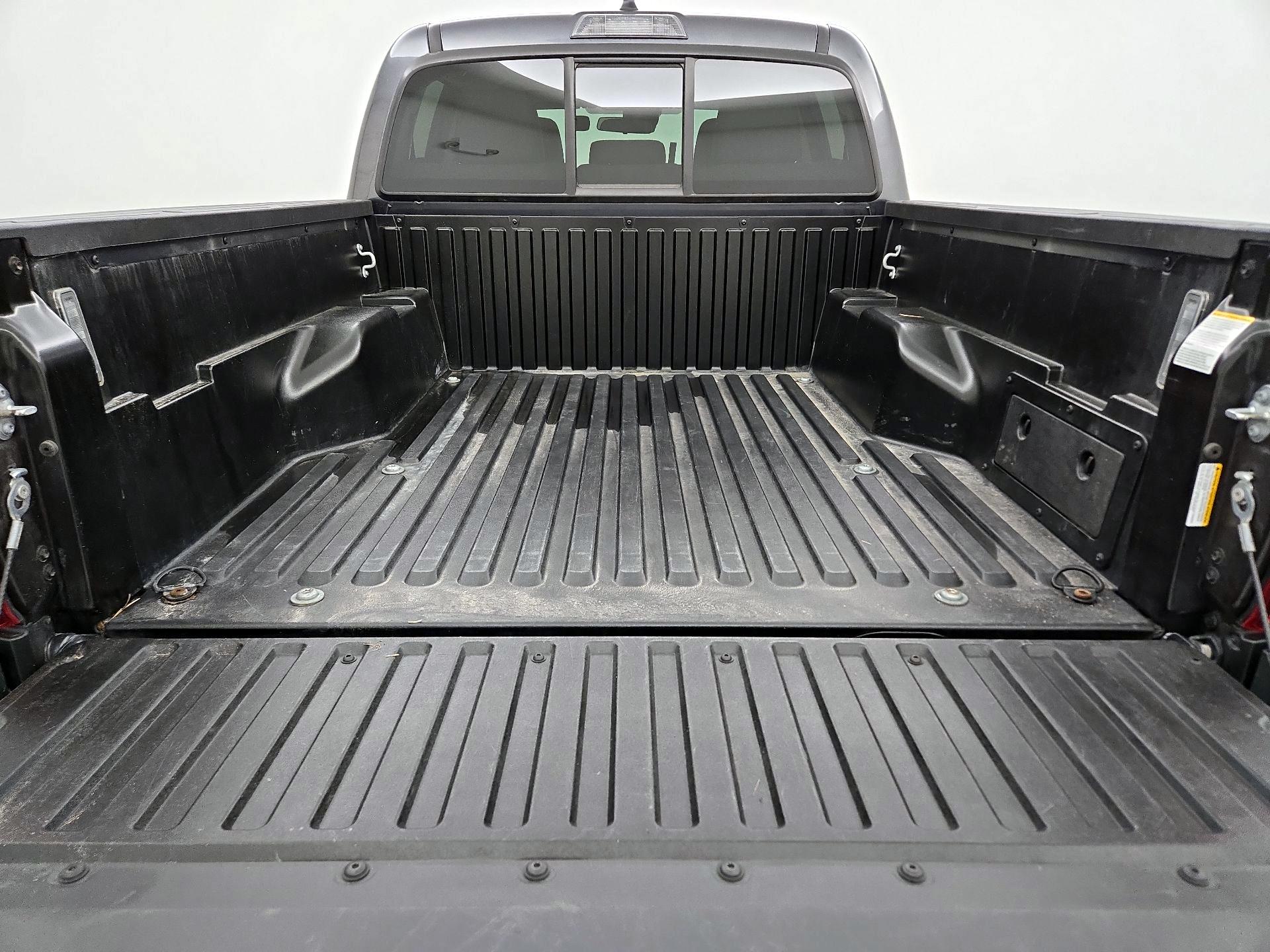 Thumbnail: 2023 Toyota Tacoma - 20