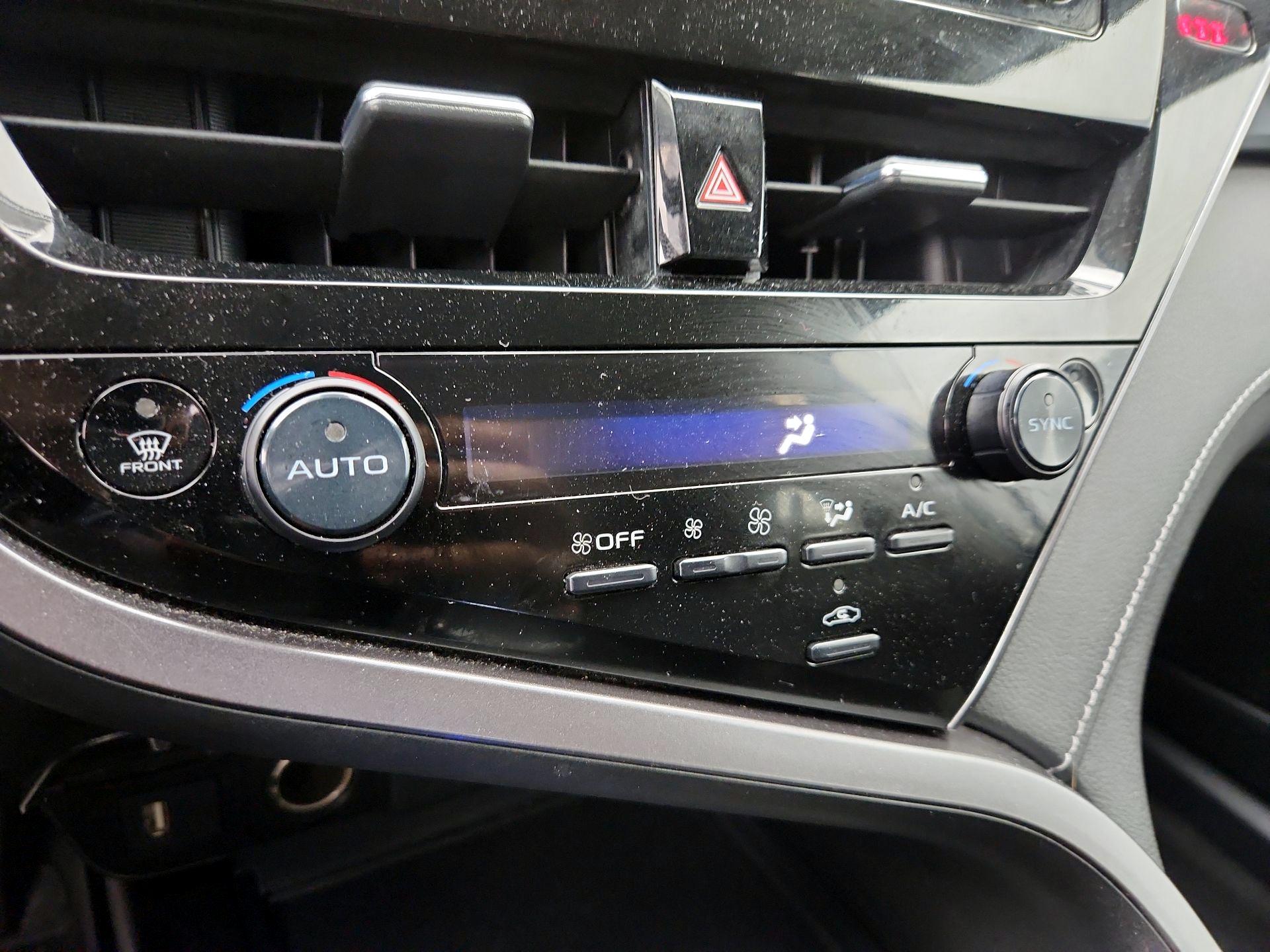 Thumbnail: 2023 Toyota Camry - 16