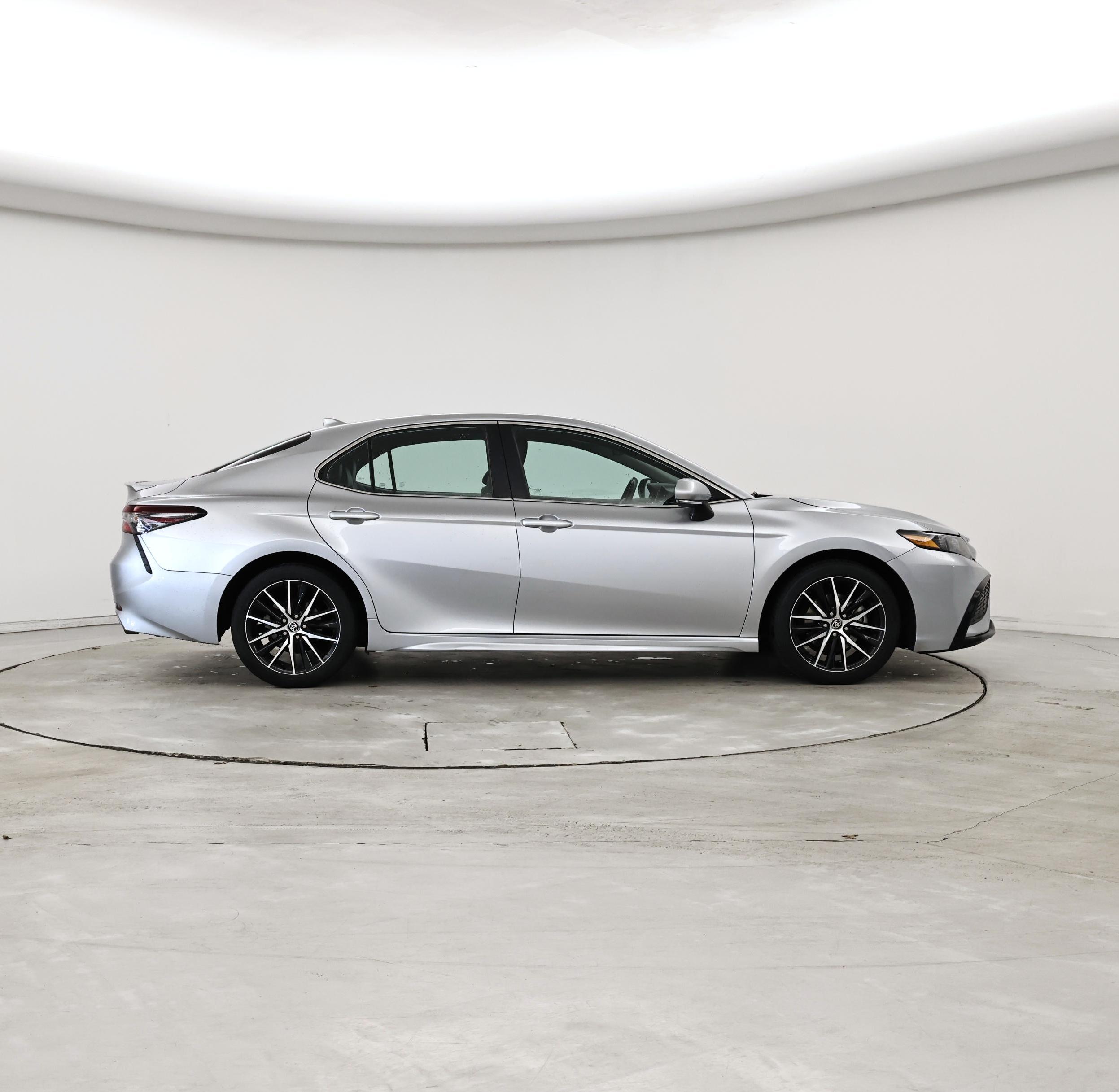 Thumbnail: 2023 Toyota Camry - 7