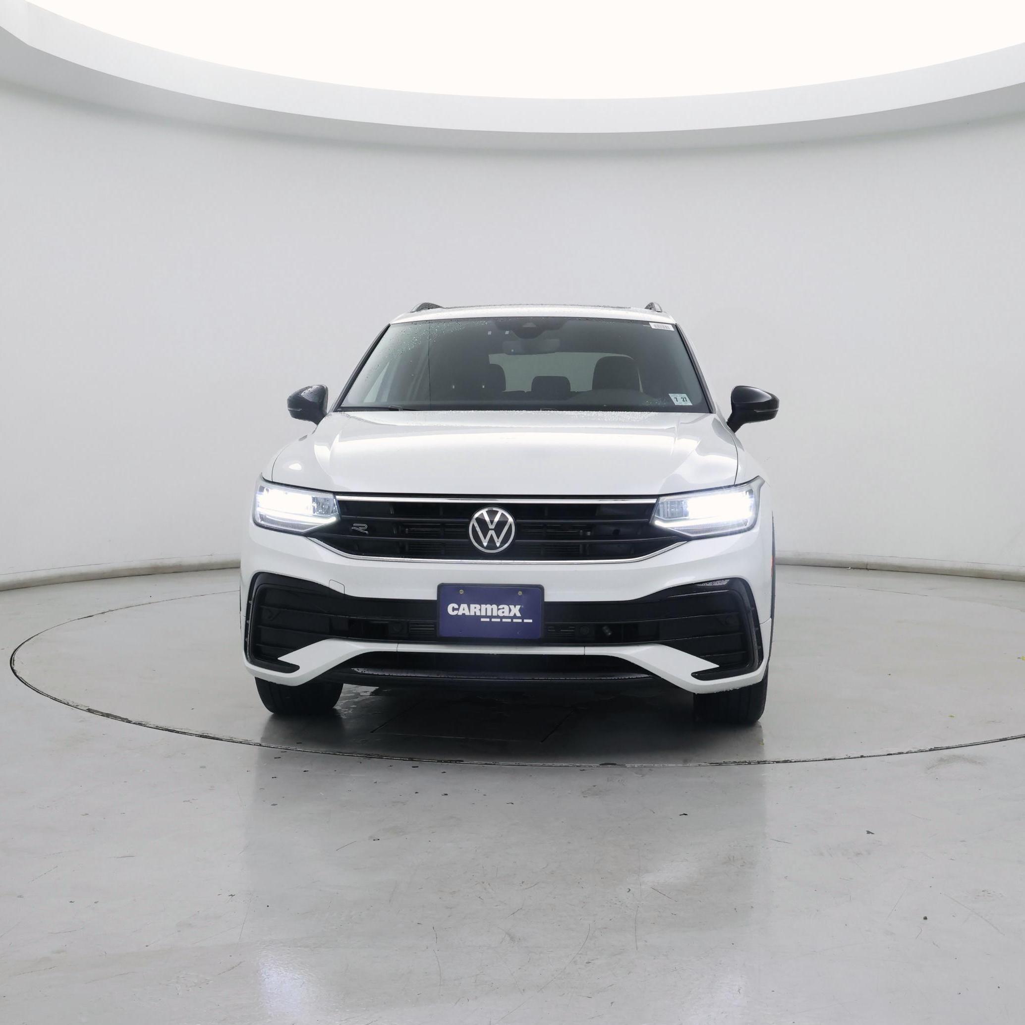 Thumbnail: 2022 Volkswagen Tiguan - 5