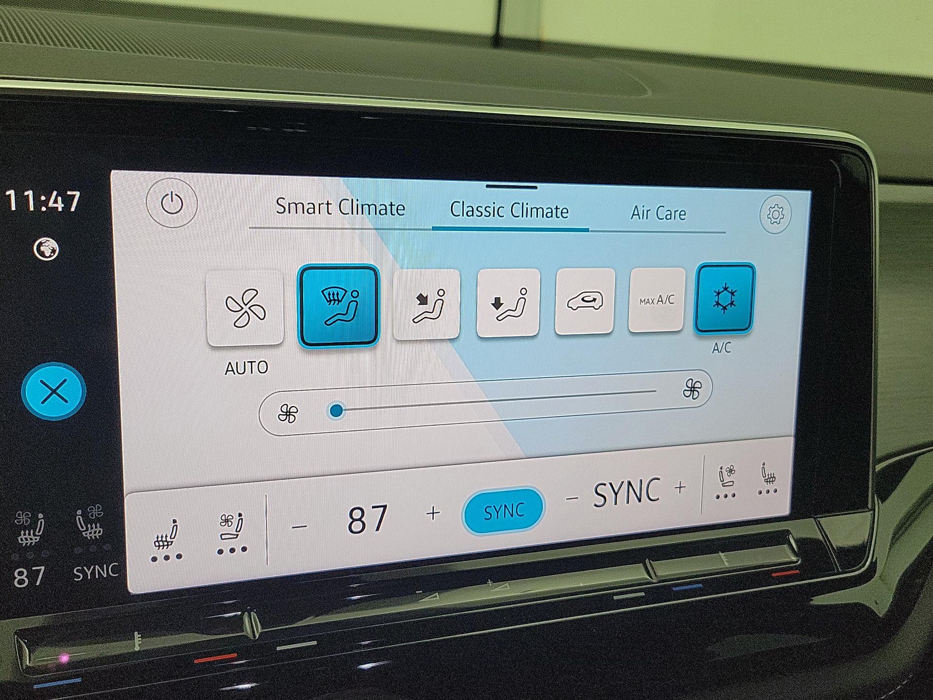 Thumbnail: 2024 Volkswagen Atlas - 16