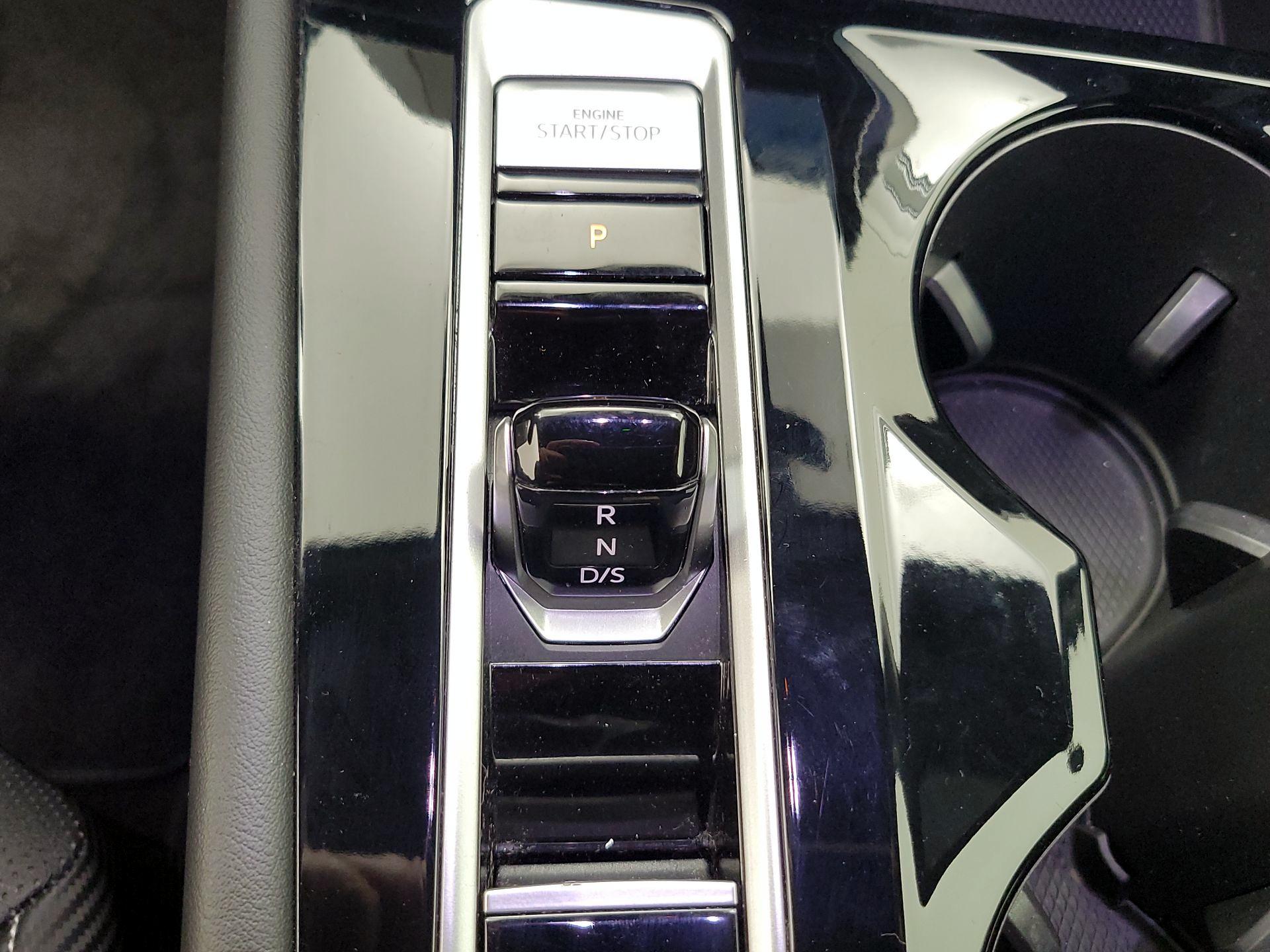 Thumbnail: 2024 Volkswagen Atlas - 17