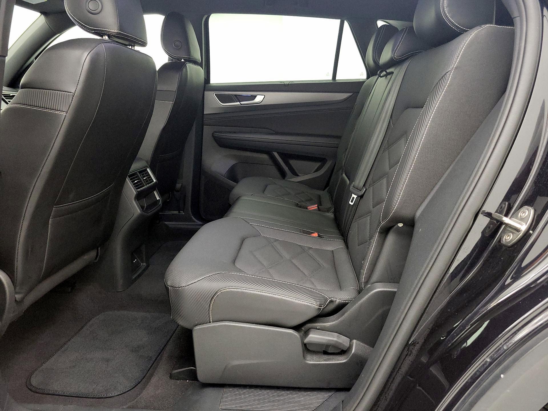 Thumbnail: 2024 Volkswagen Atlas - 19