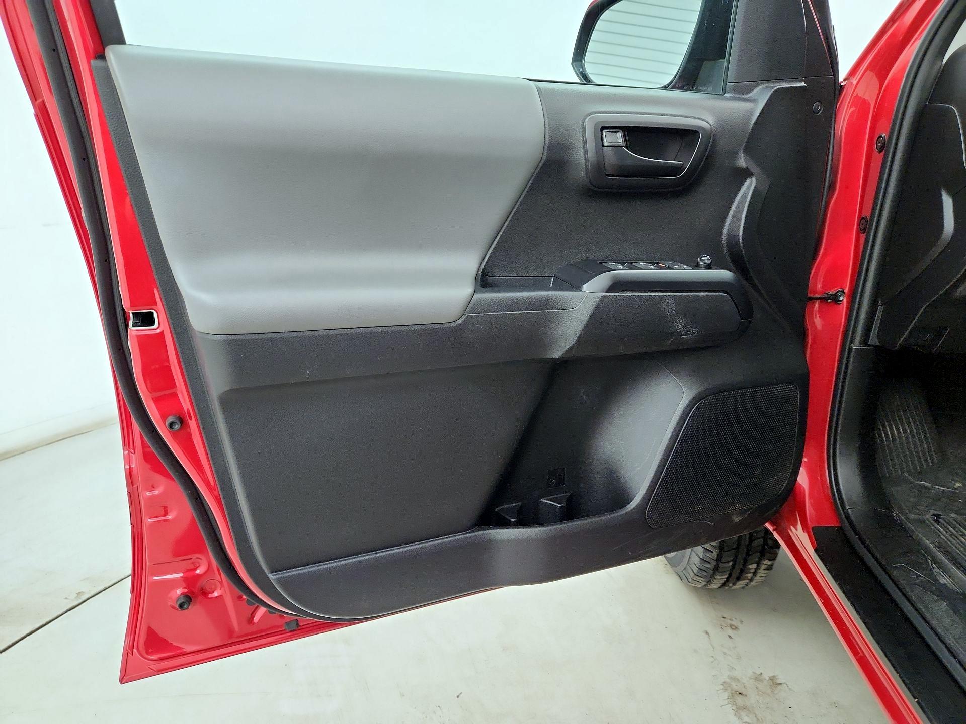 Thumbnail: 2023 Toyota Tacoma - 12