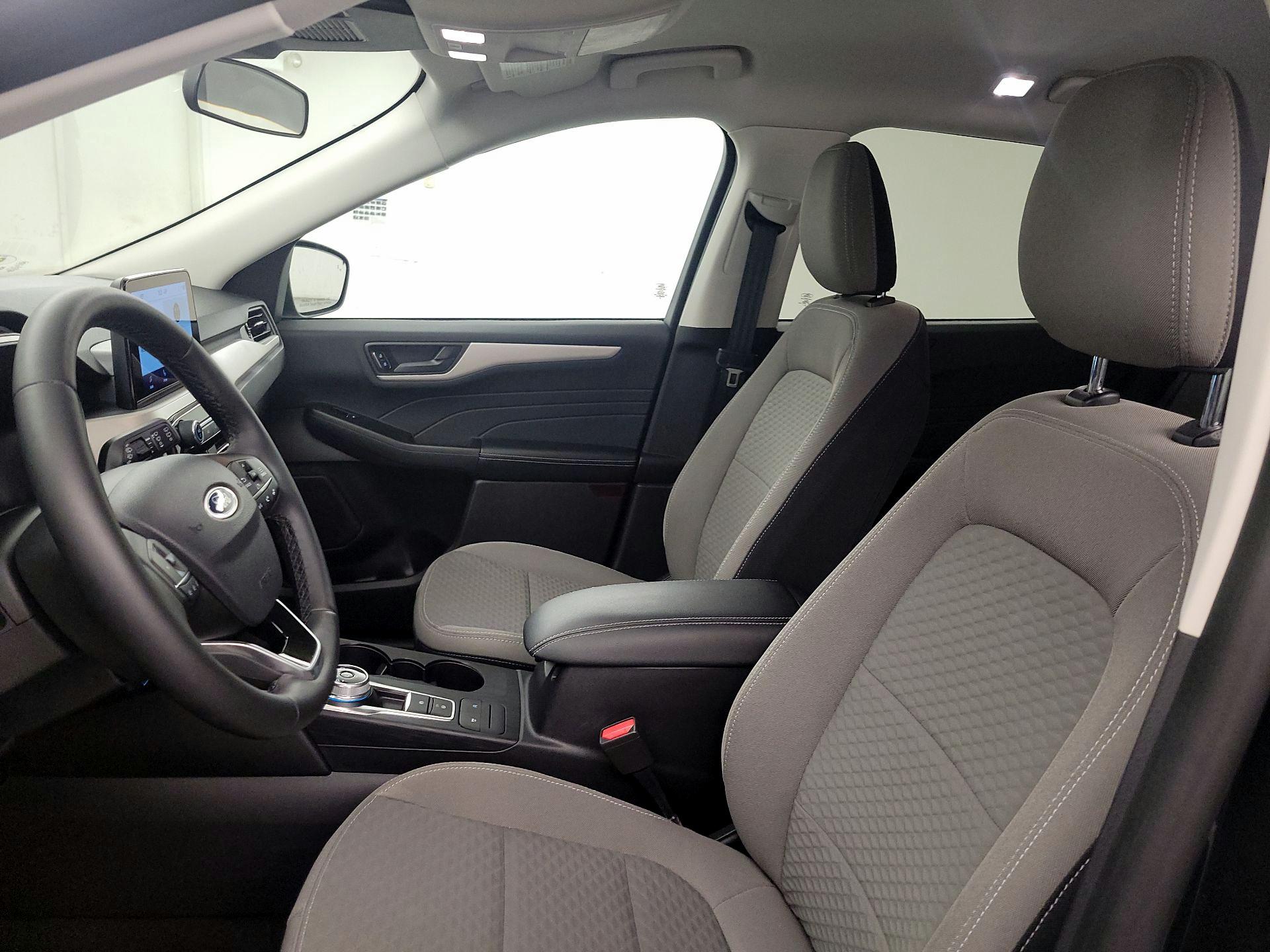 Thumbnail: 2022 Ford Escape - 11