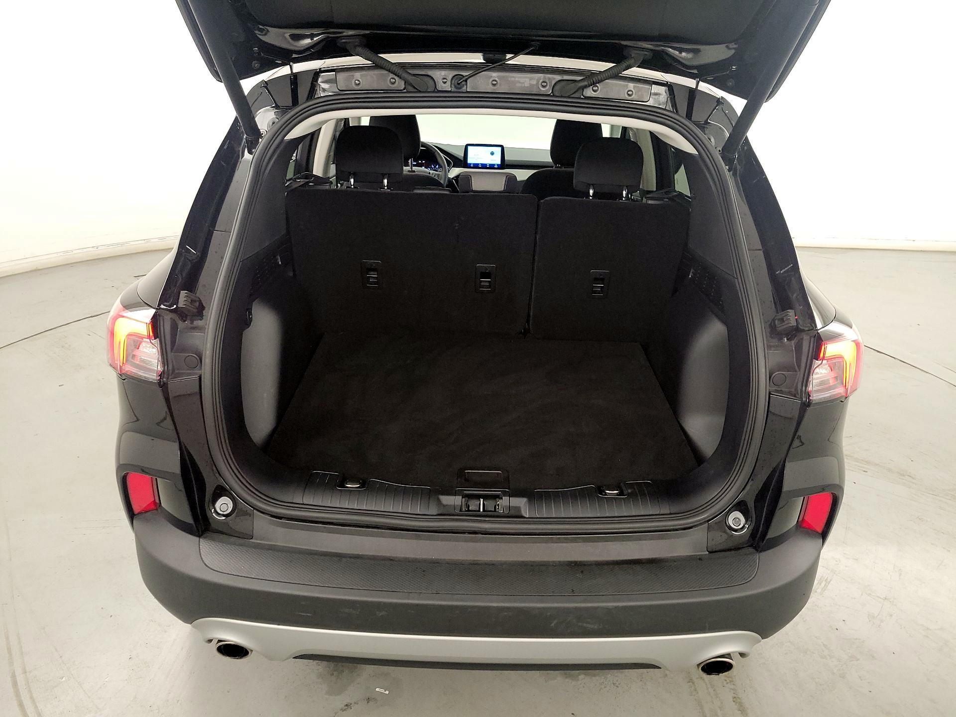 Thumbnail: 2022 Ford Escape - 20