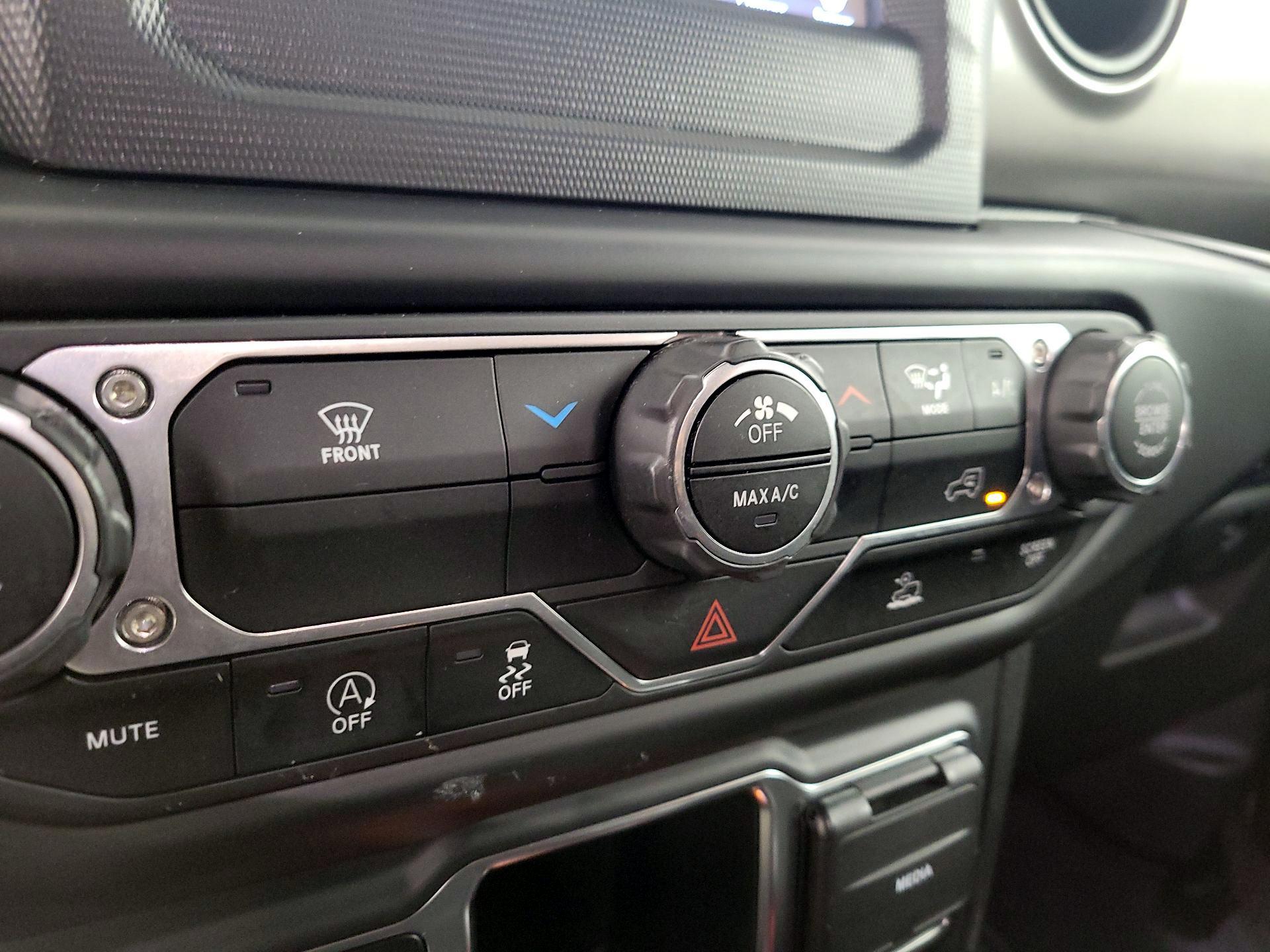 Thumbnail: 2023 Jeep Wrangler - 16