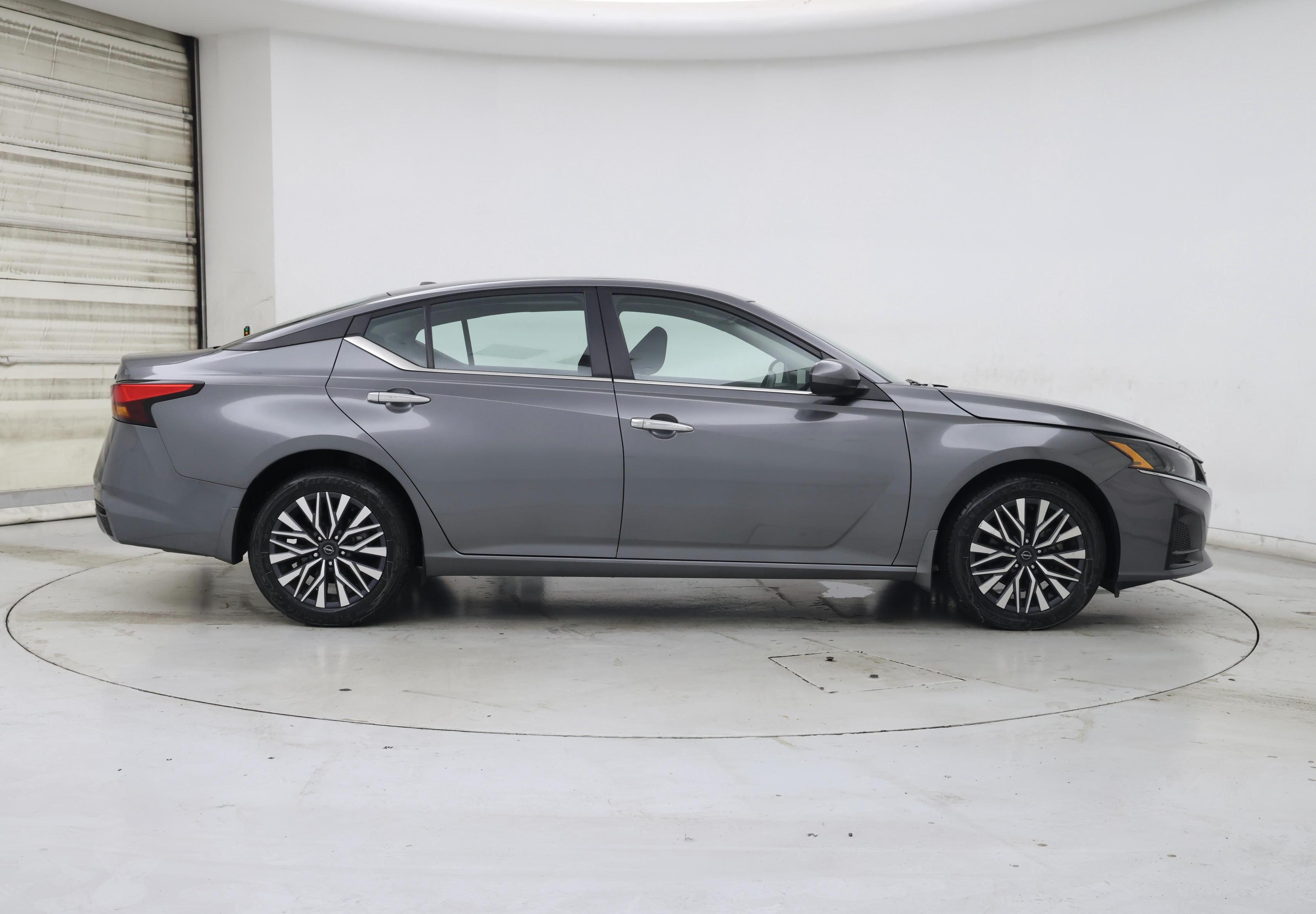 Thumbnail: 2023 Nissan Altima - 7