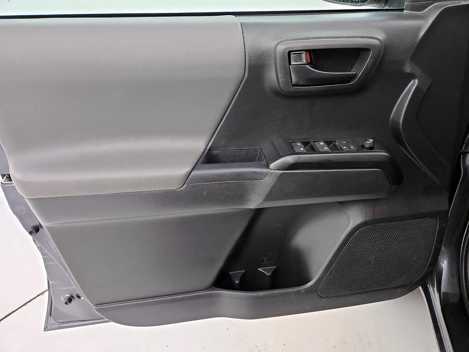 Thumbnail: 2023 Toyota Tacoma - 12