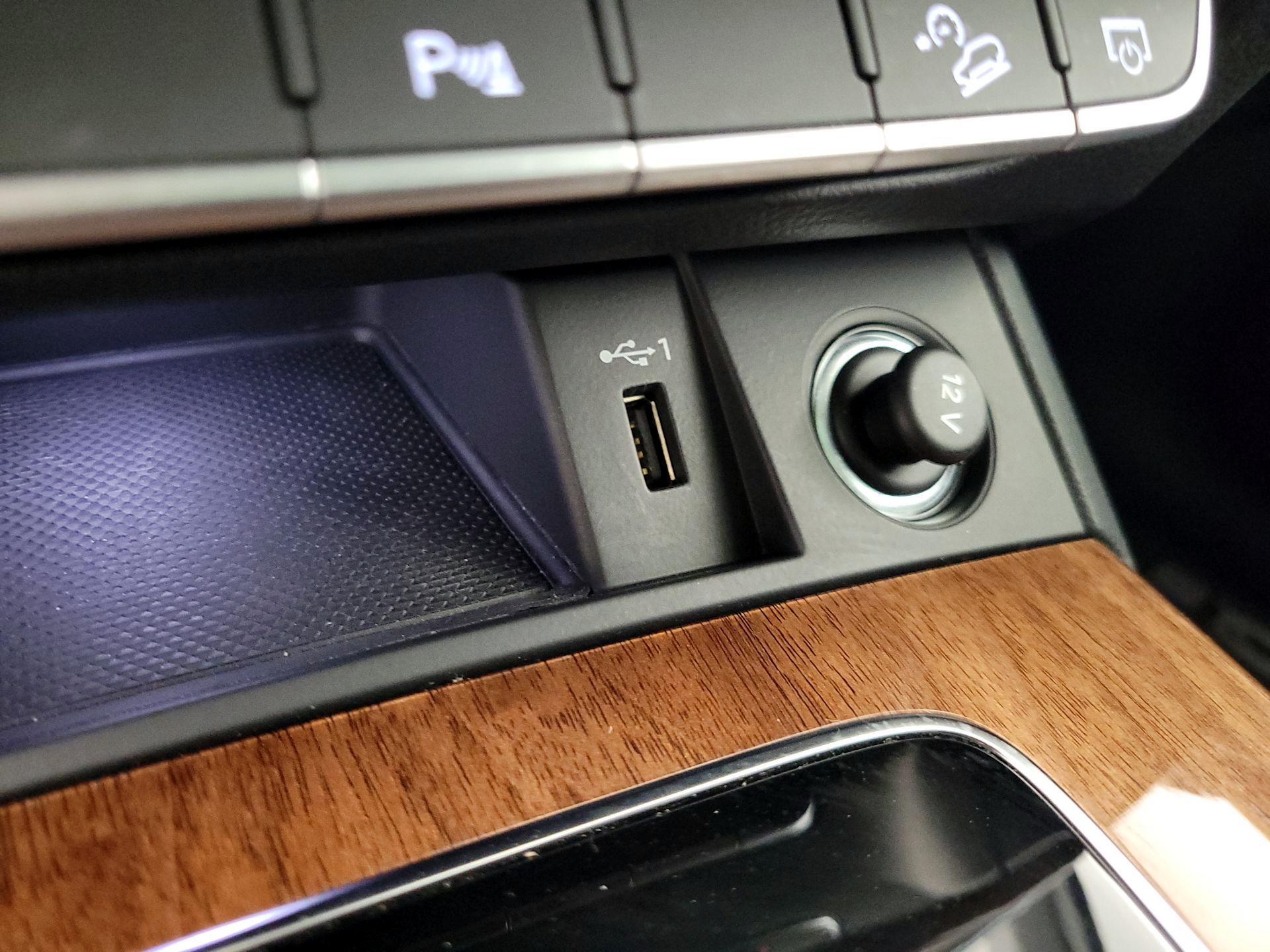 Thumbnail: 2022 Audi Q5 - 17