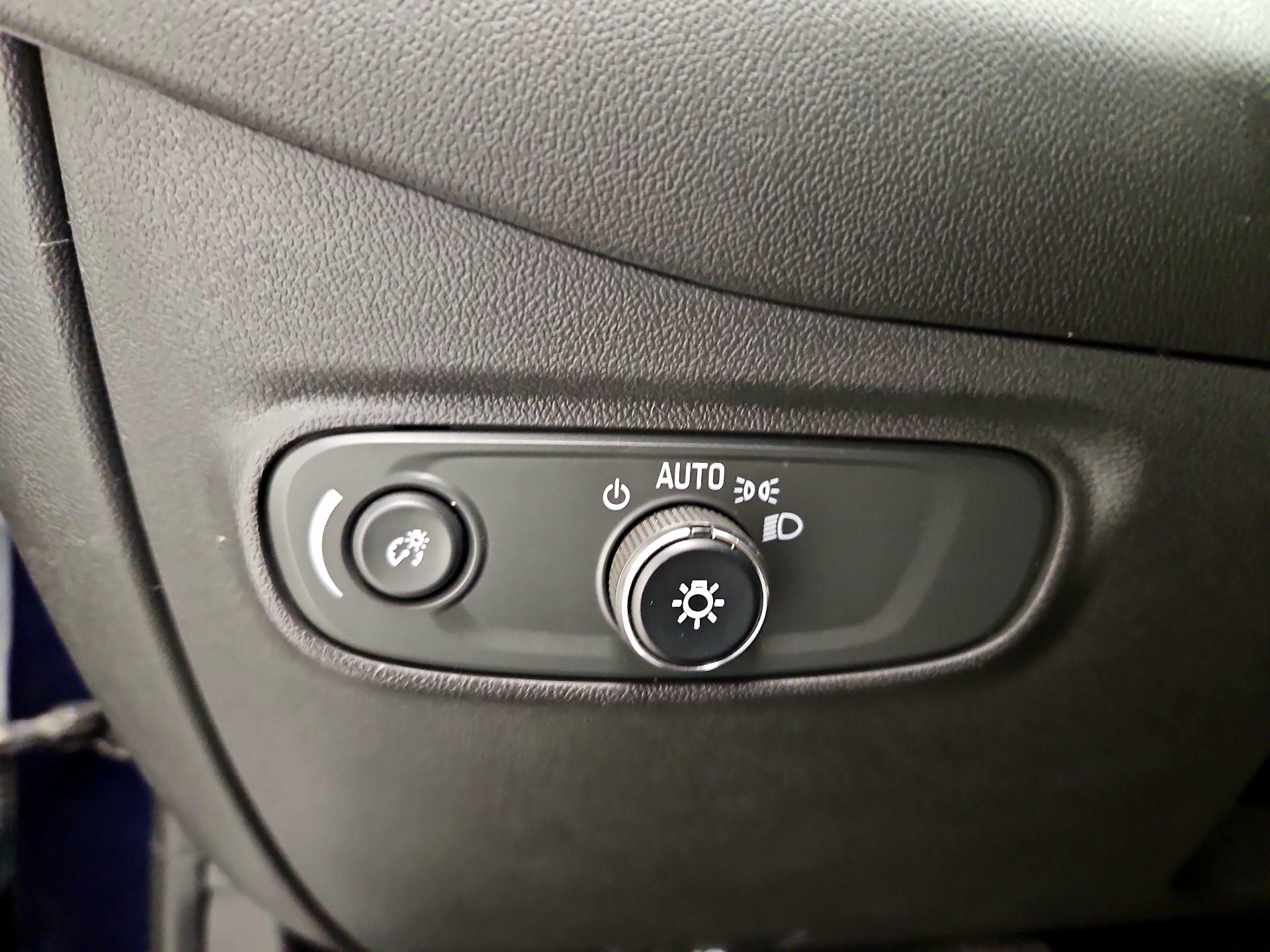 Thumbnail: 2023 Chevrolet Equinox - 13