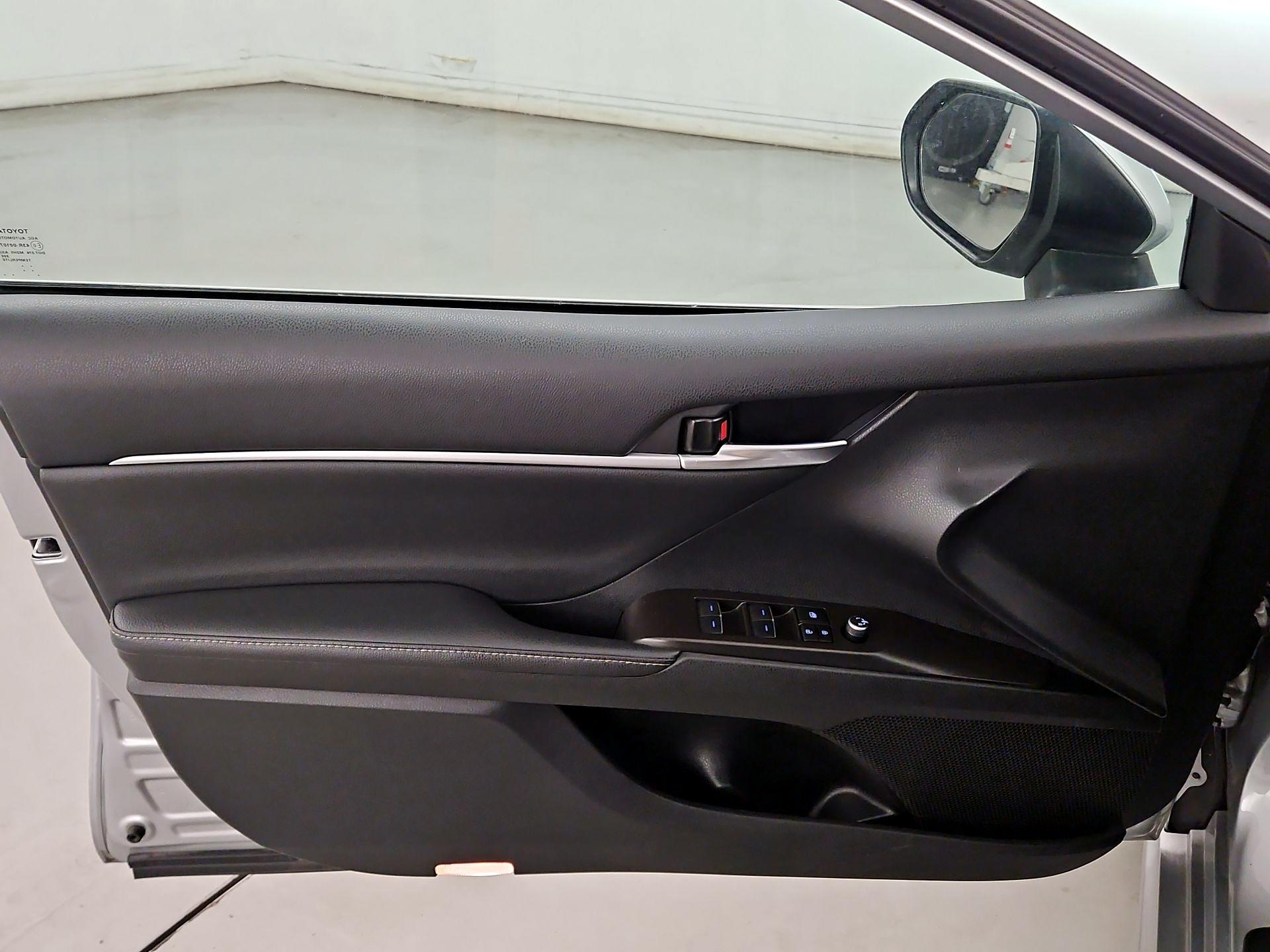 Thumbnail: 2023 Toyota Camry - 12