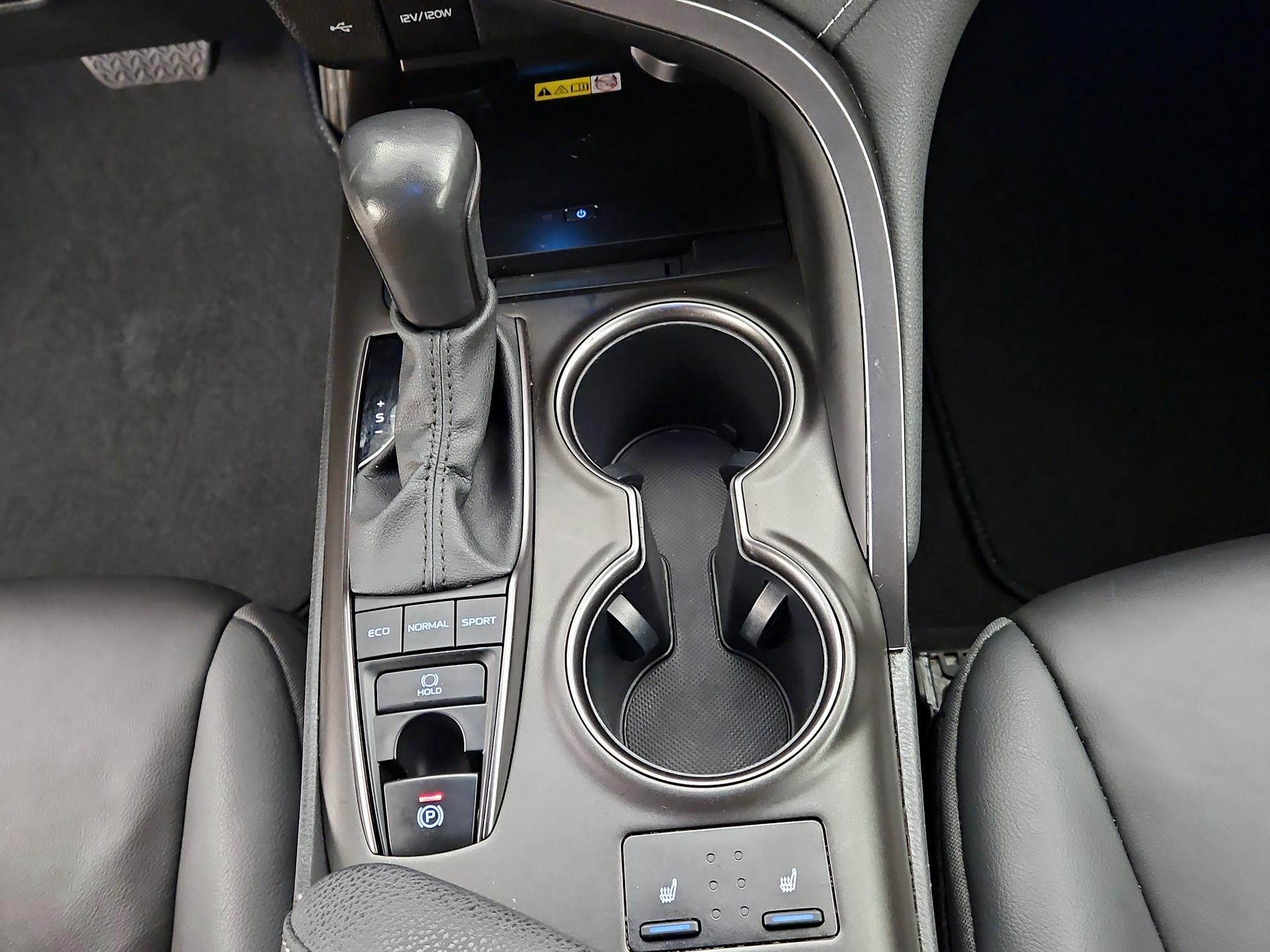 Thumbnail: 2023 Toyota Camry - 17