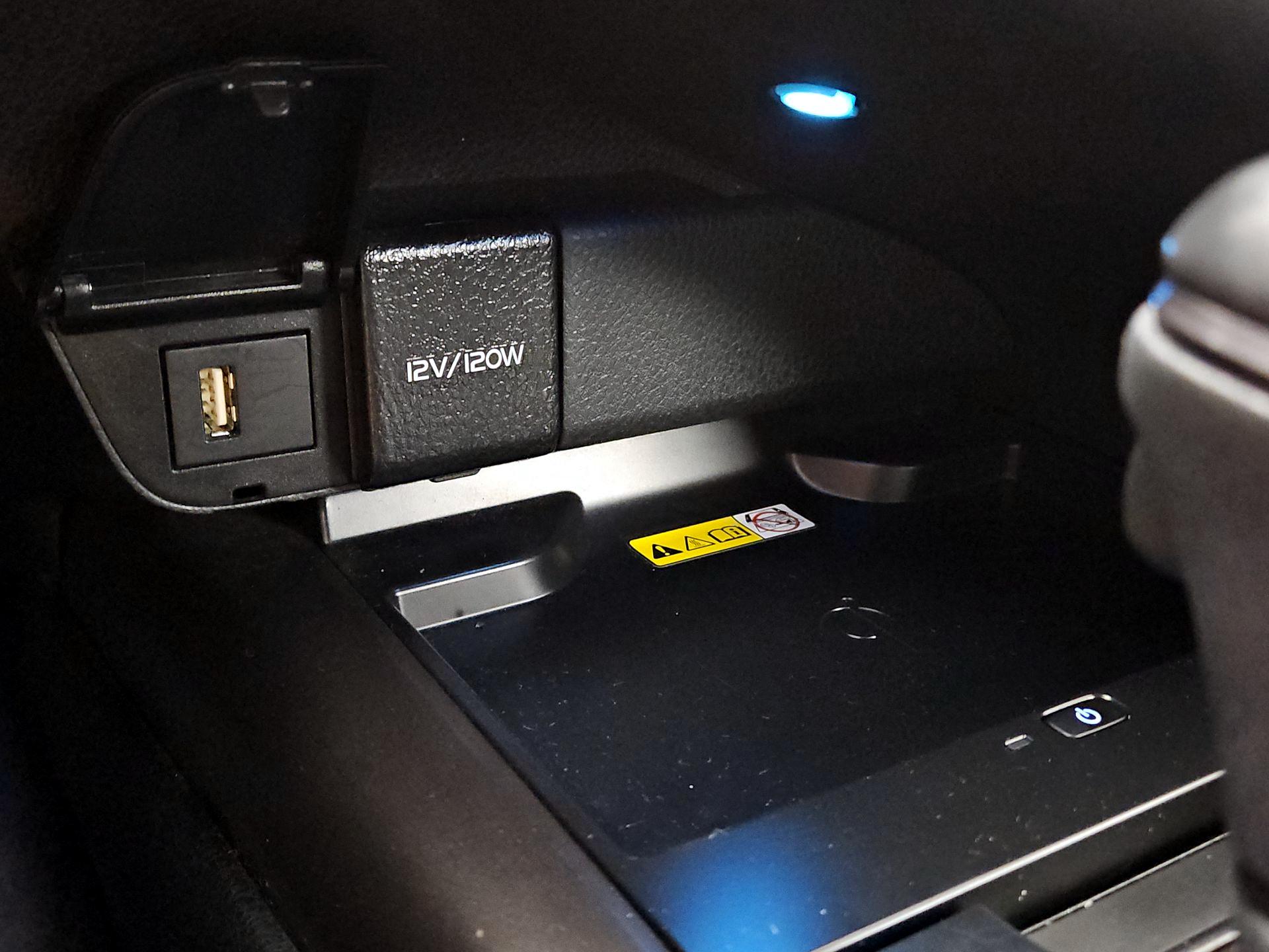 Thumbnail: 2023 Toyota Camry - 18