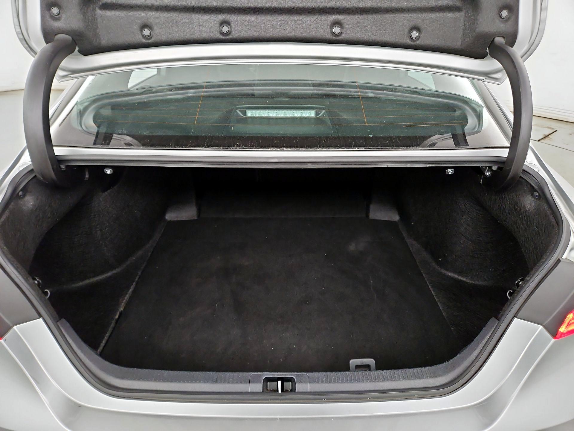 Thumbnail: 2023 Toyota Camry - 20