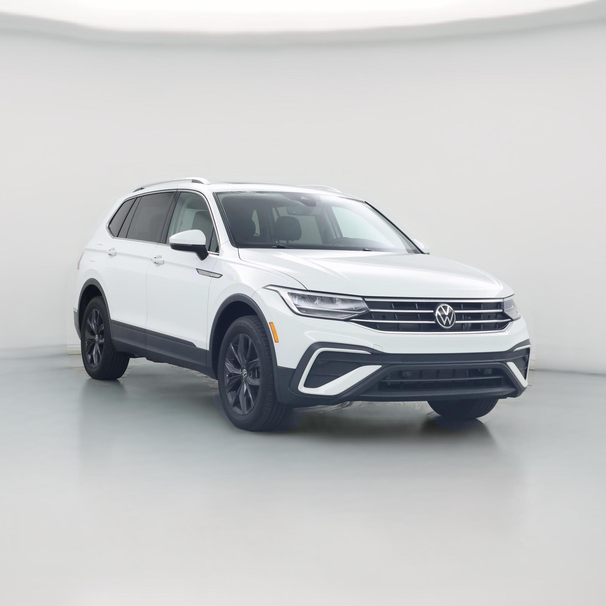 Thumbnail: 2022 Volkswagen Tiguan - 1