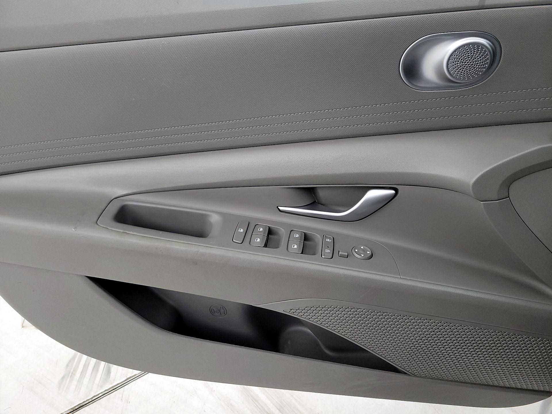 Thumbnail: 2023 Hyundai Elantra - 12