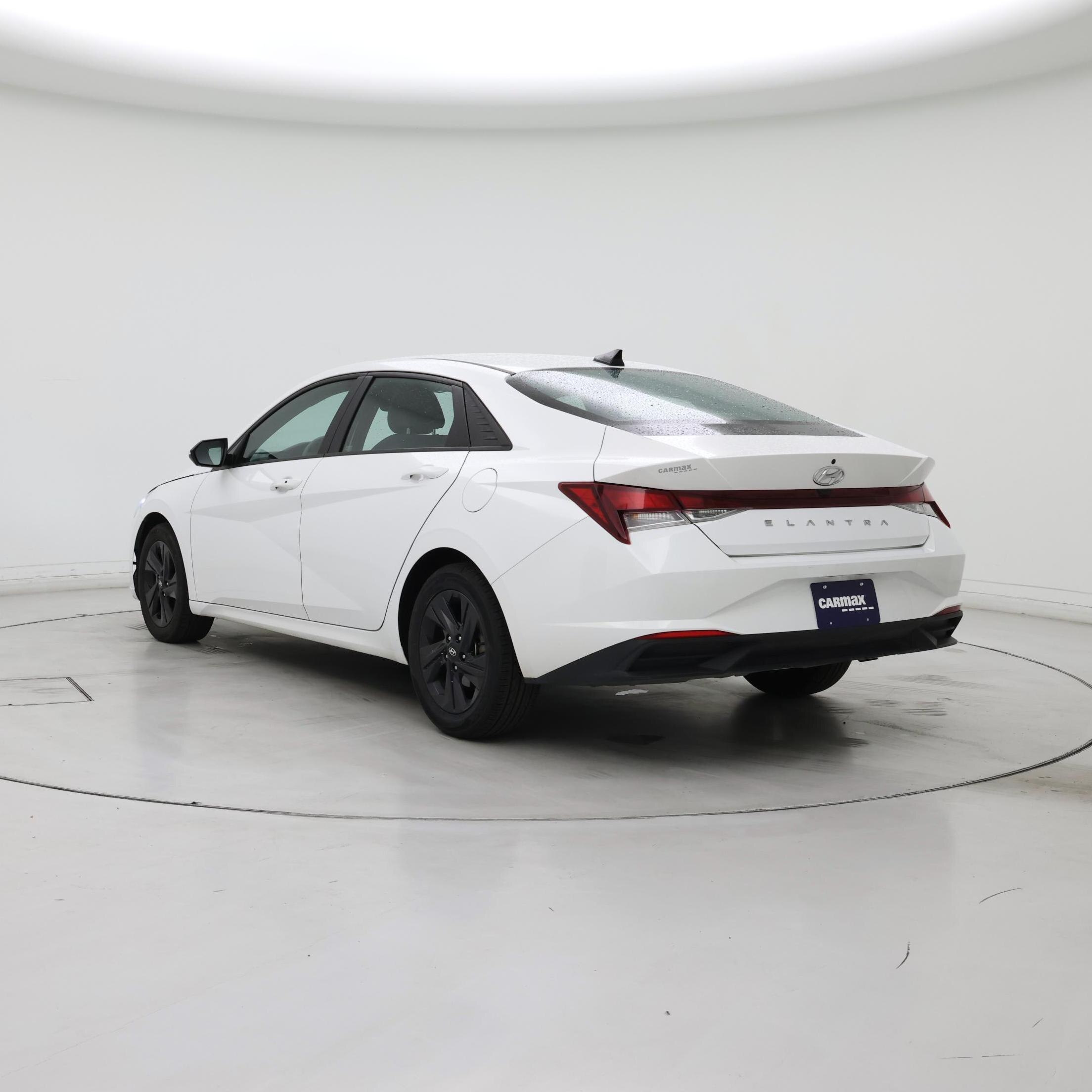 Thumbnail: 2023 Hyundai Elantra - 2