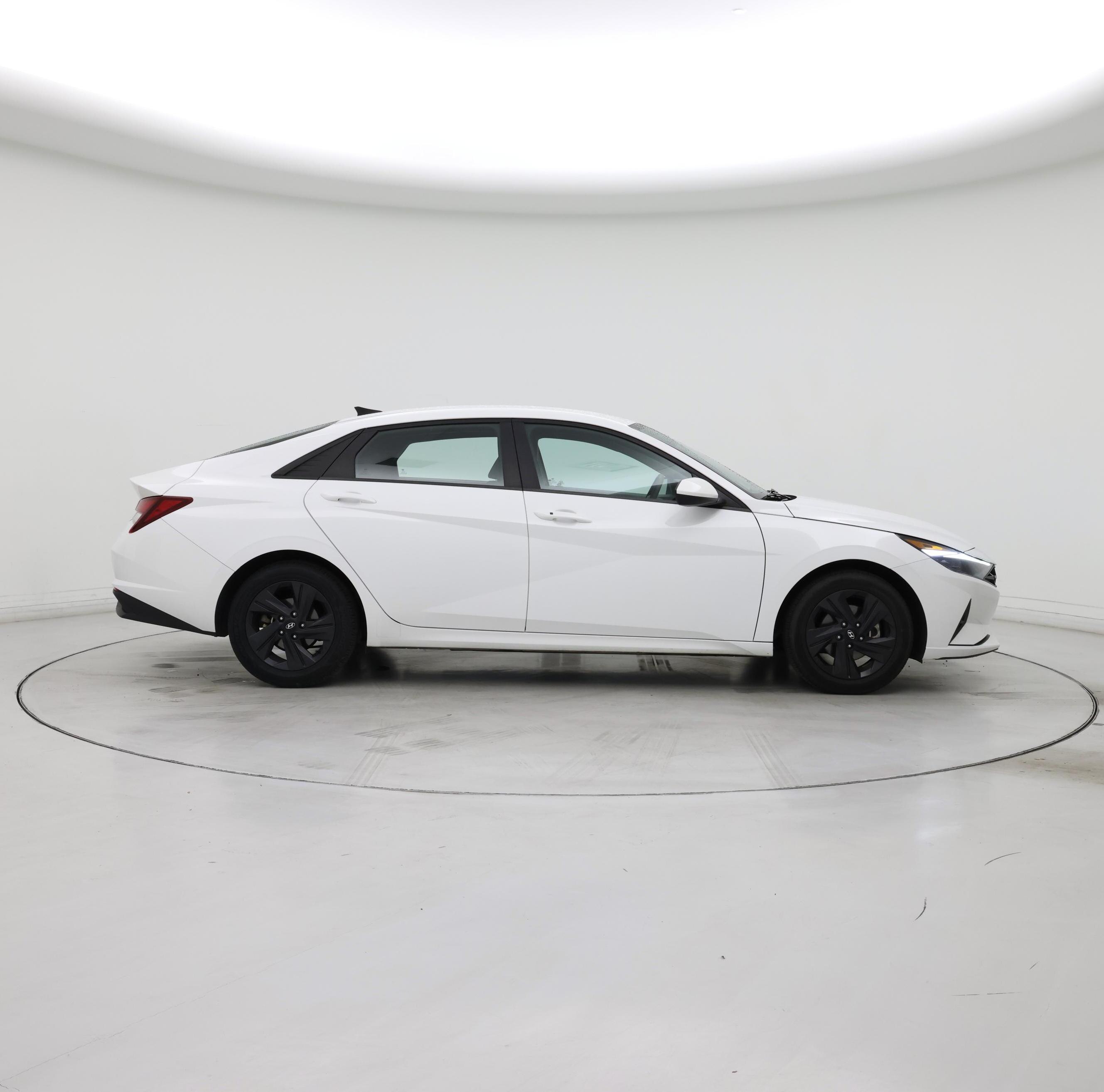 Thumbnail: 2023 Hyundai Elantra - 7