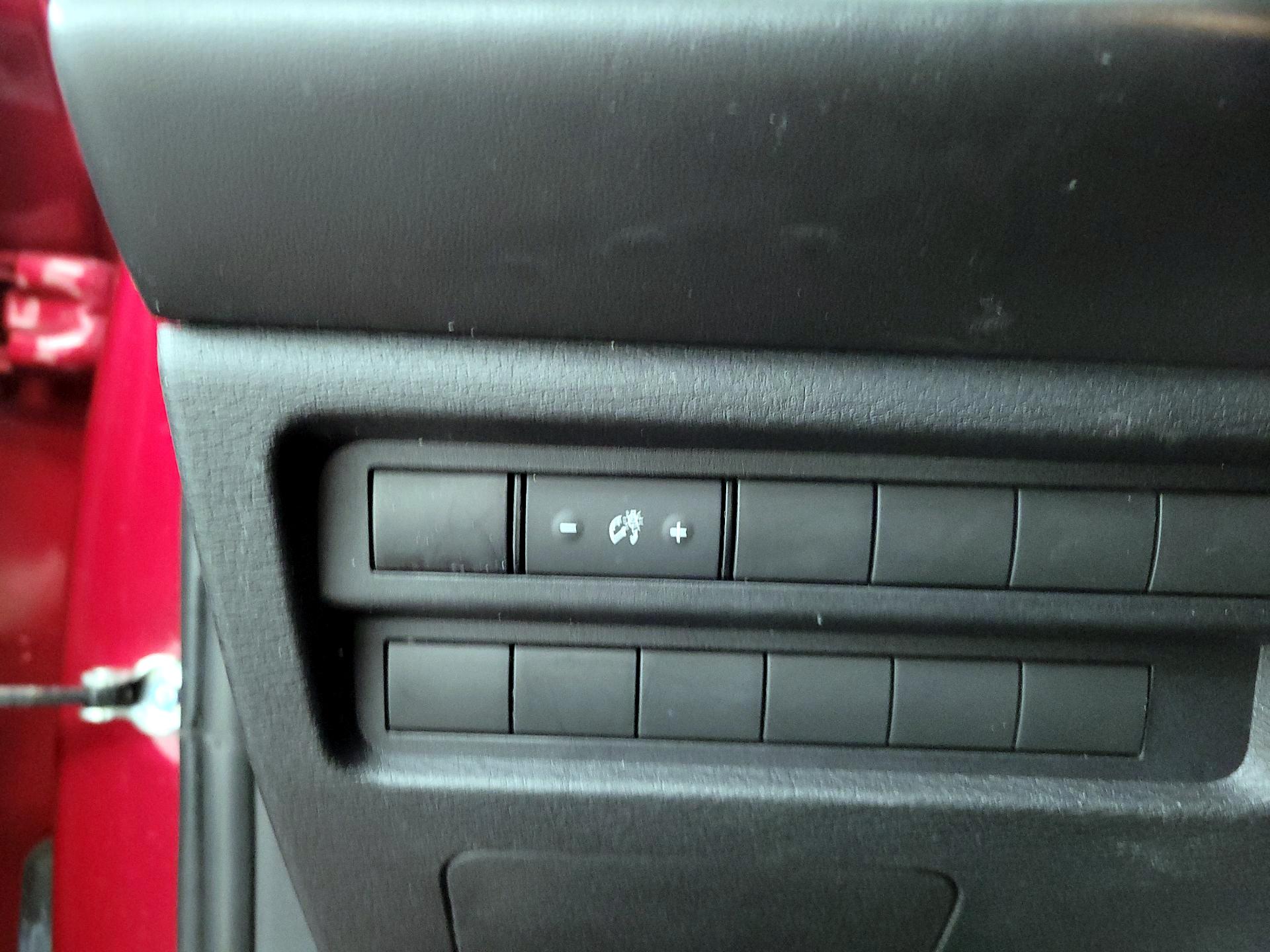 Thumbnail: 2022 Mitsubishi Outlander - 13