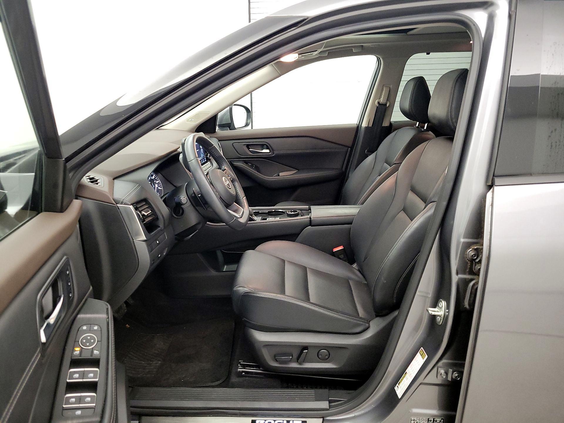 Thumbnail: 2023 Nissan Rogue - 11