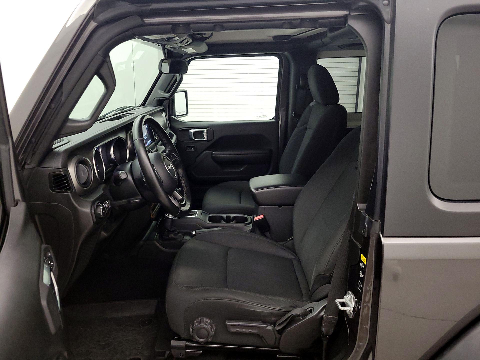 Thumbnail: 2022 Jeep Wrangler - 11