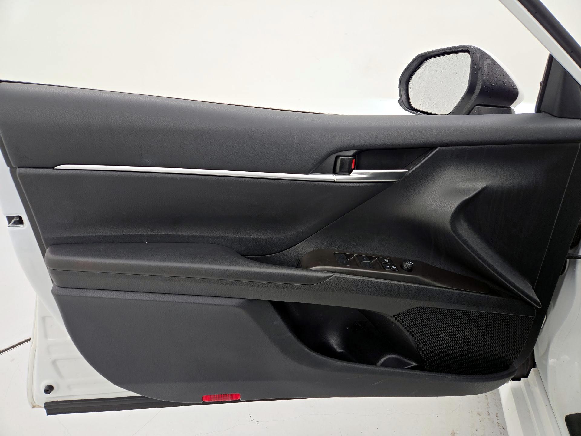 Thumbnail: 2023 Toyota Camry - 12