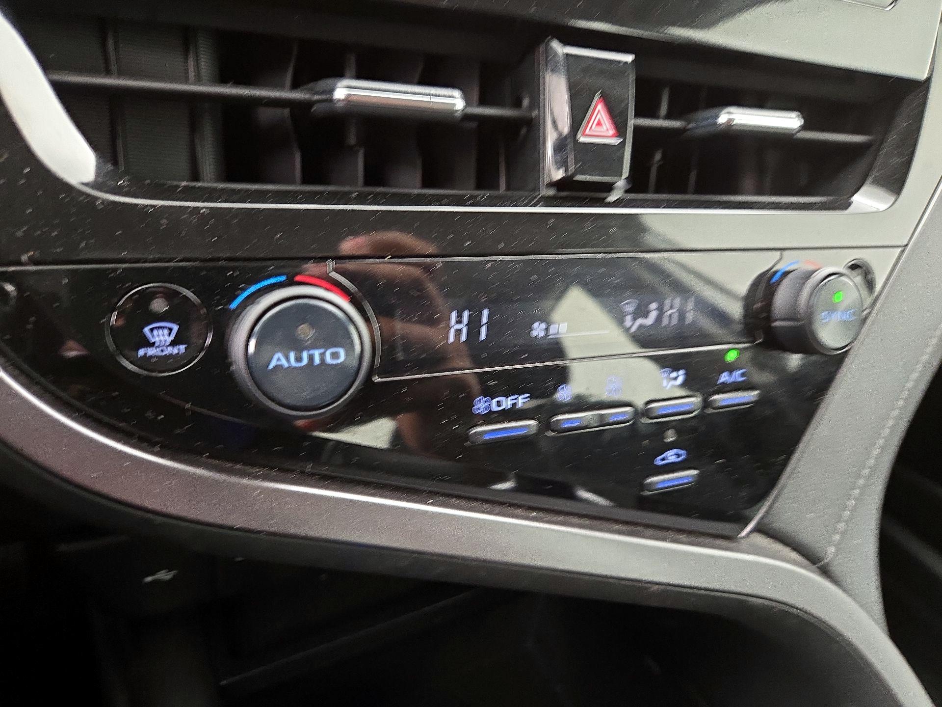 Thumbnail: 2023 Toyota Camry - 16