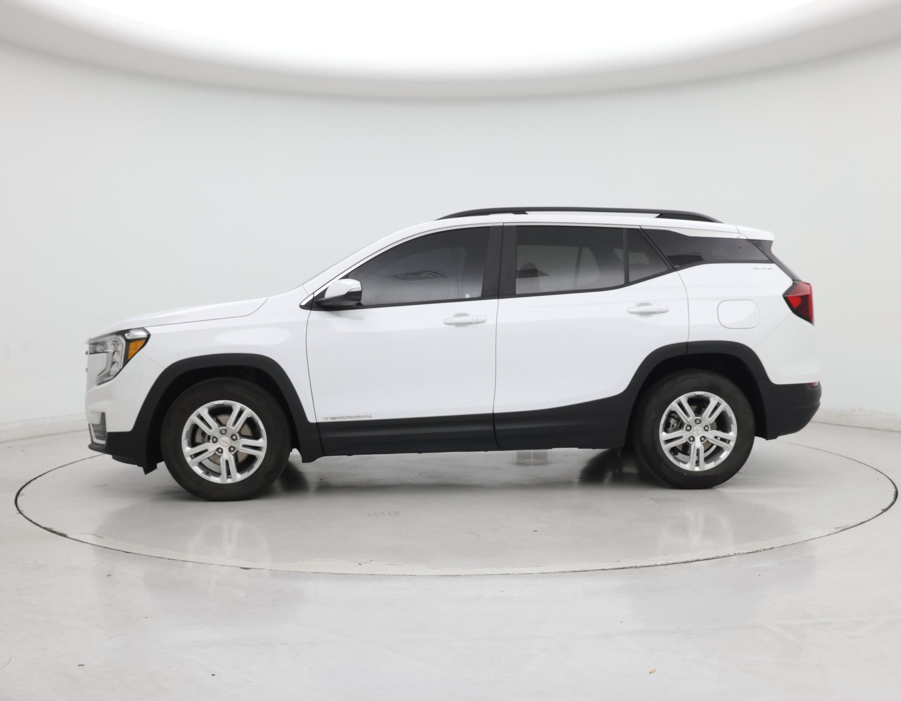 Thumbnail: 2024 GMC Terrain - 3