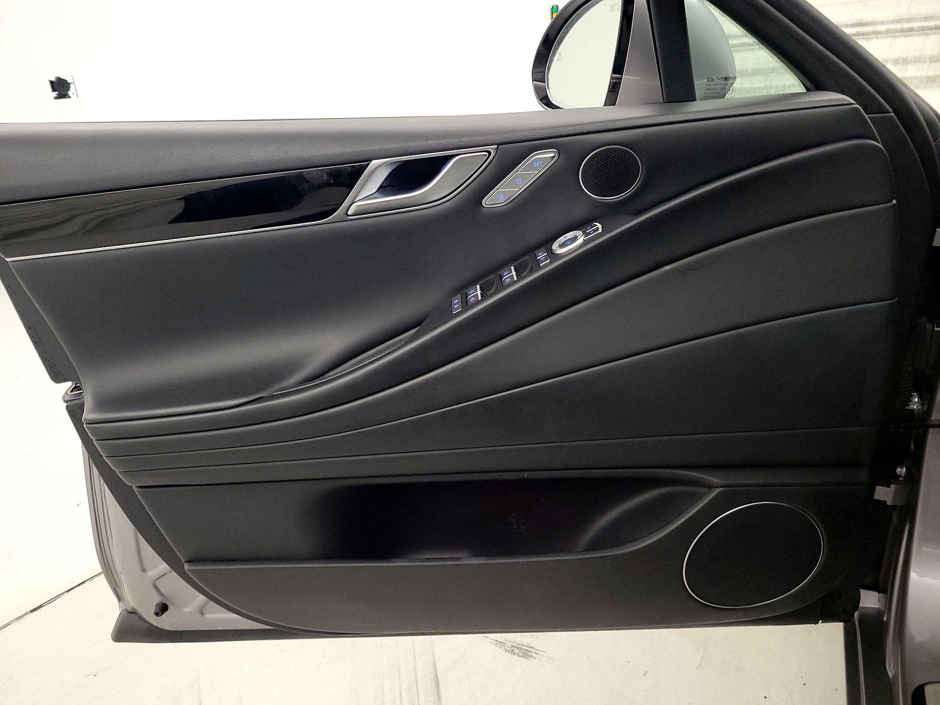 Thumbnail: 2023 Genesis G80 - 12