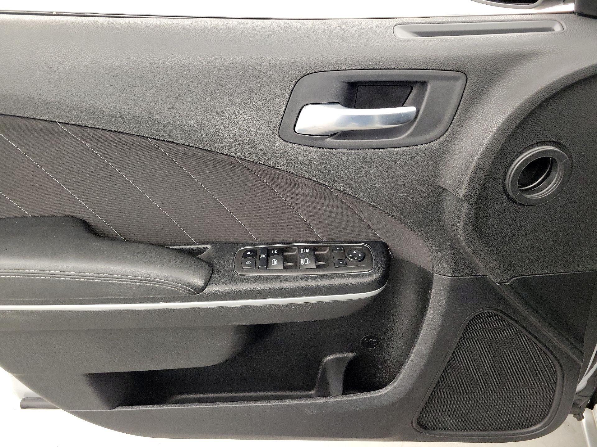 Thumbnail: 2022 Dodge Charger - 12