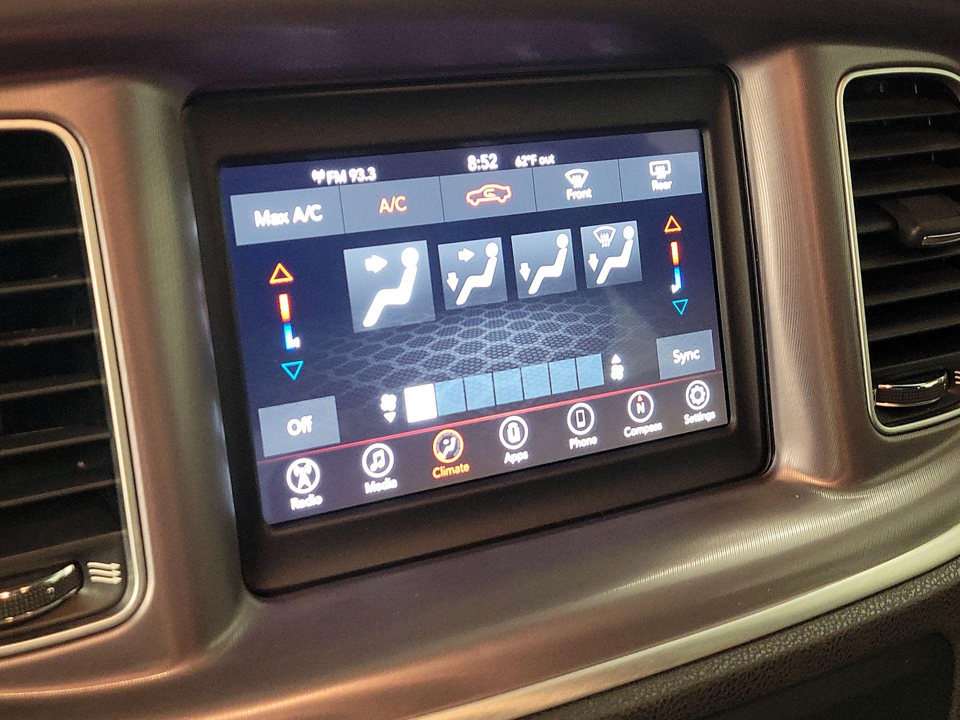 Thumbnail: 2022 Dodge Charger - 16