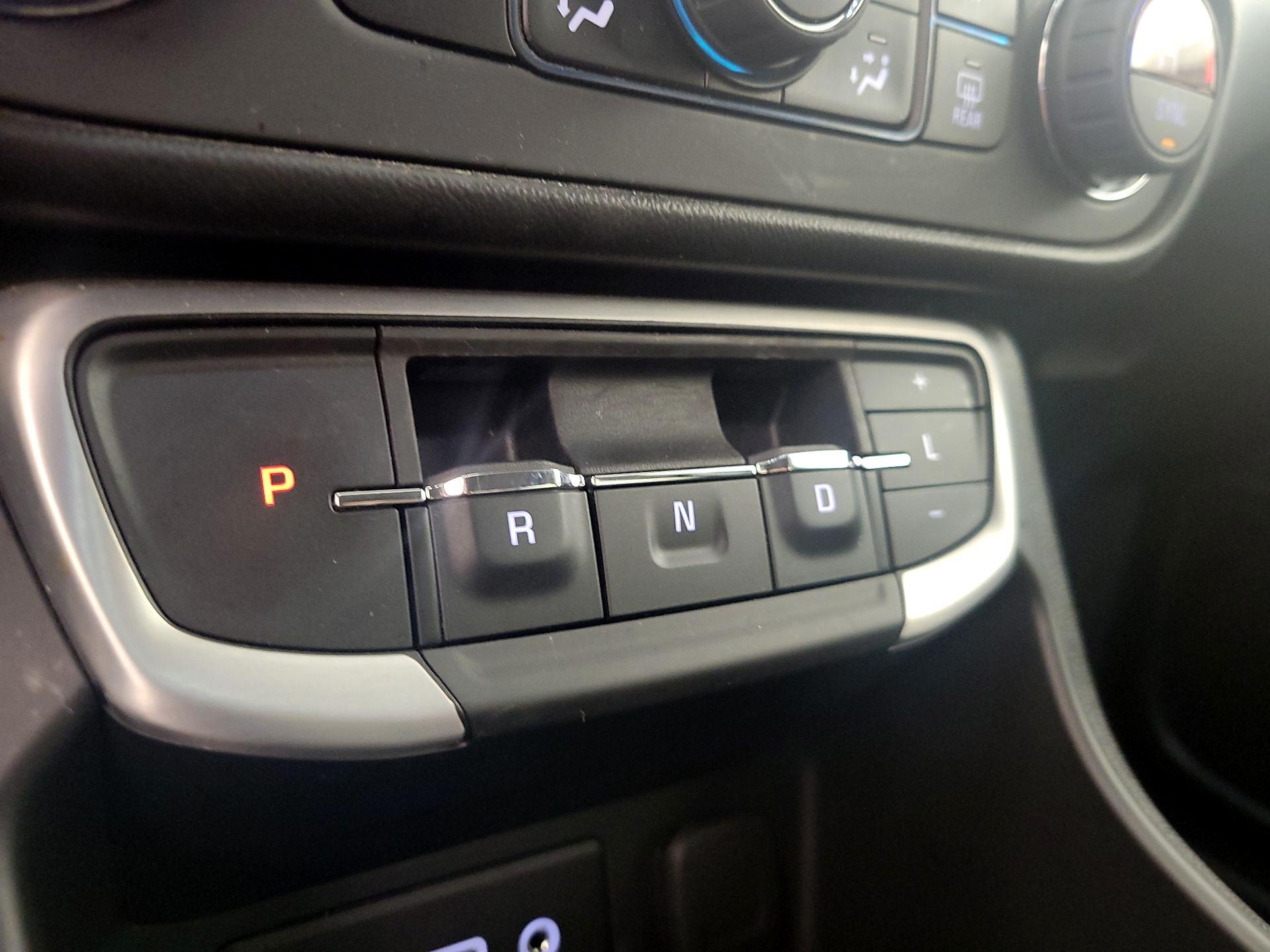 Thumbnail: 2022 GMC Terrain - 17