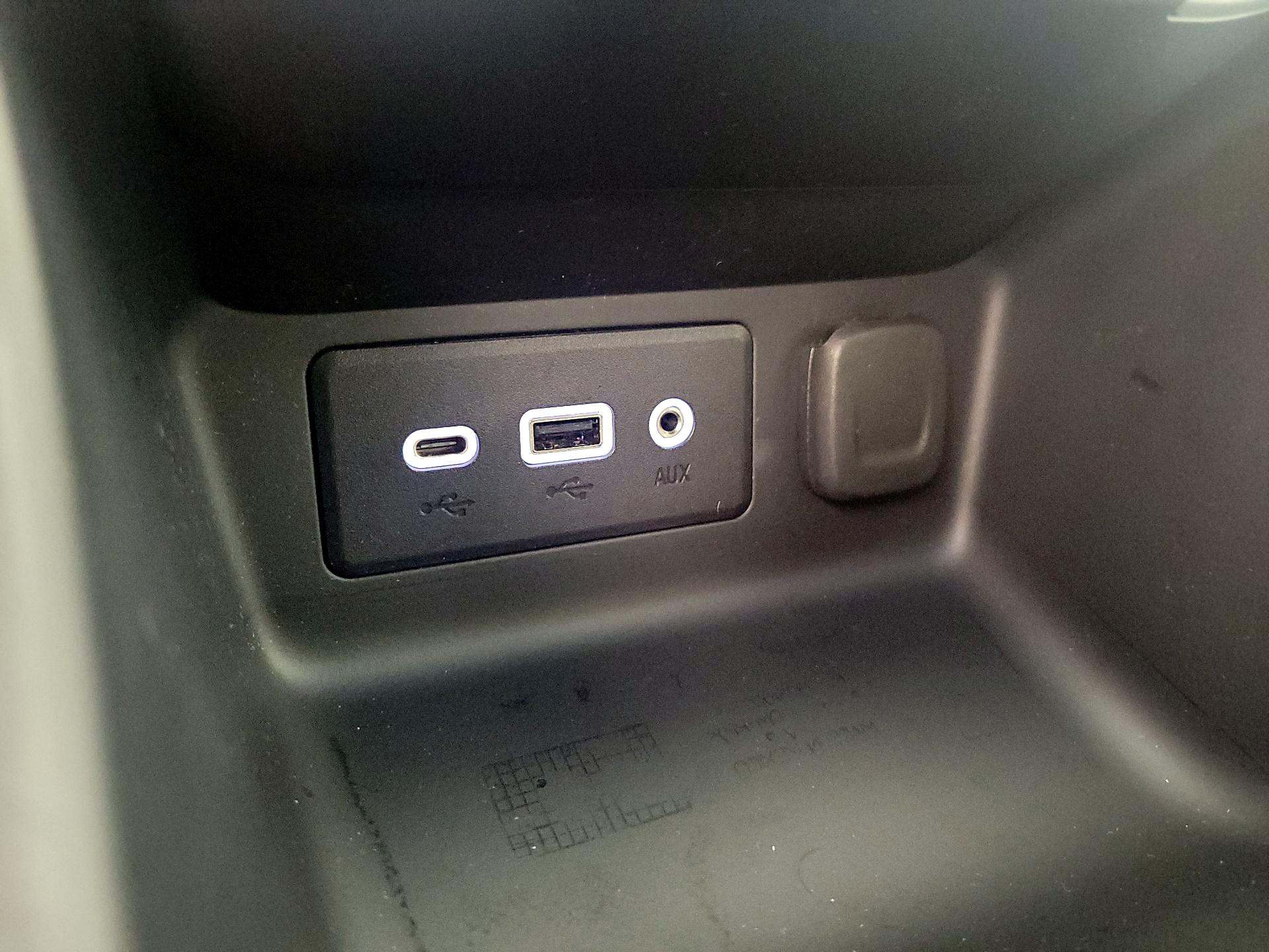 Thumbnail: 2022 GMC Terrain - 18